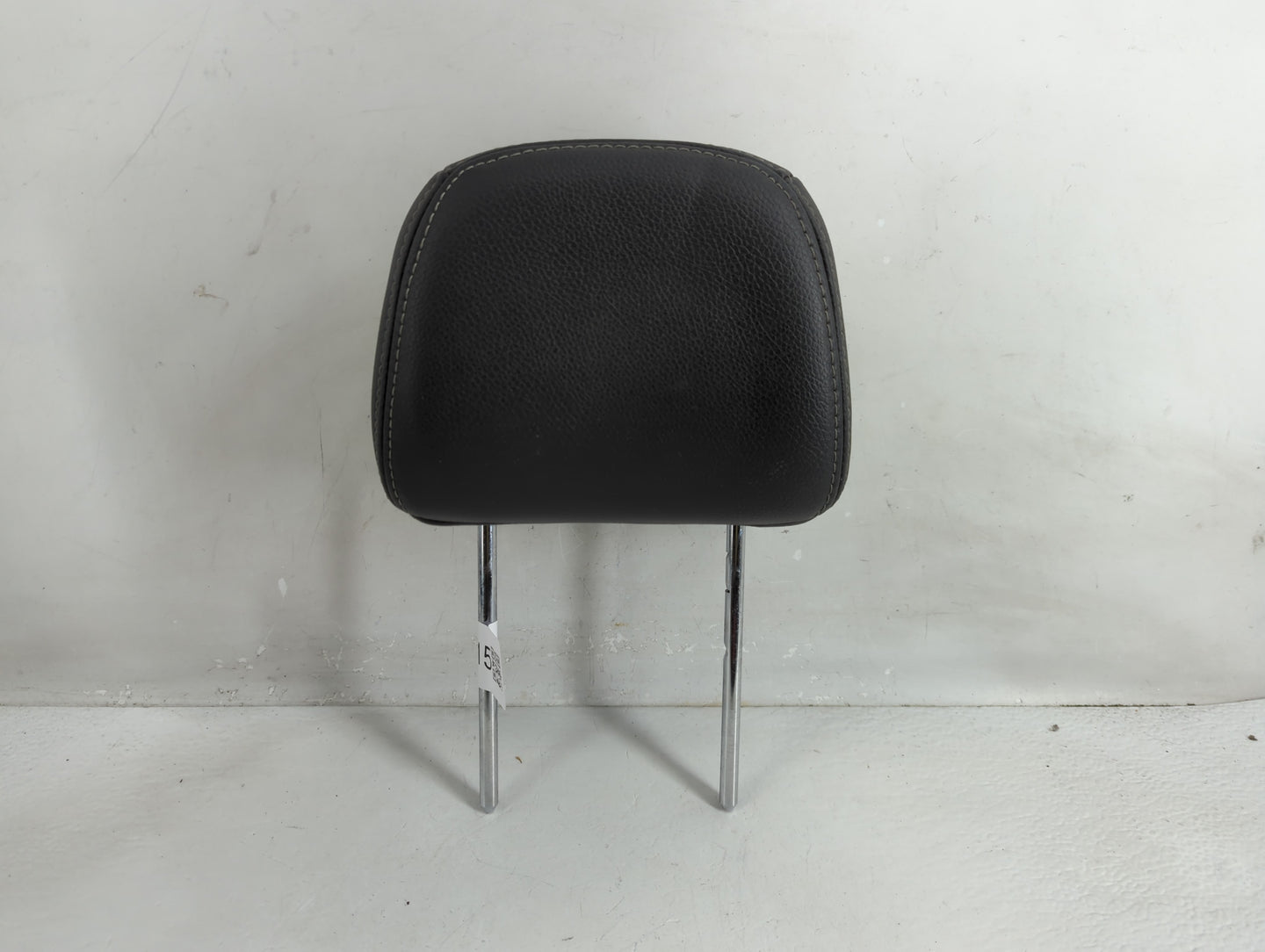 2015 Kia Sorento Headrest Head Rest Front Driver Passenger Seat Fits OEM Used Auto Parts - Oemusedautoparts1.com