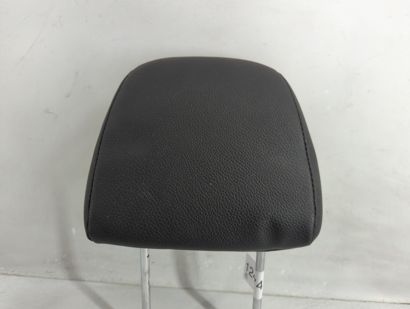 2015 Kia Sorento Headrest Head Rest Front Driver Passenger Seat Fits OEM Used Auto Parts - Oemusedautoparts1.com