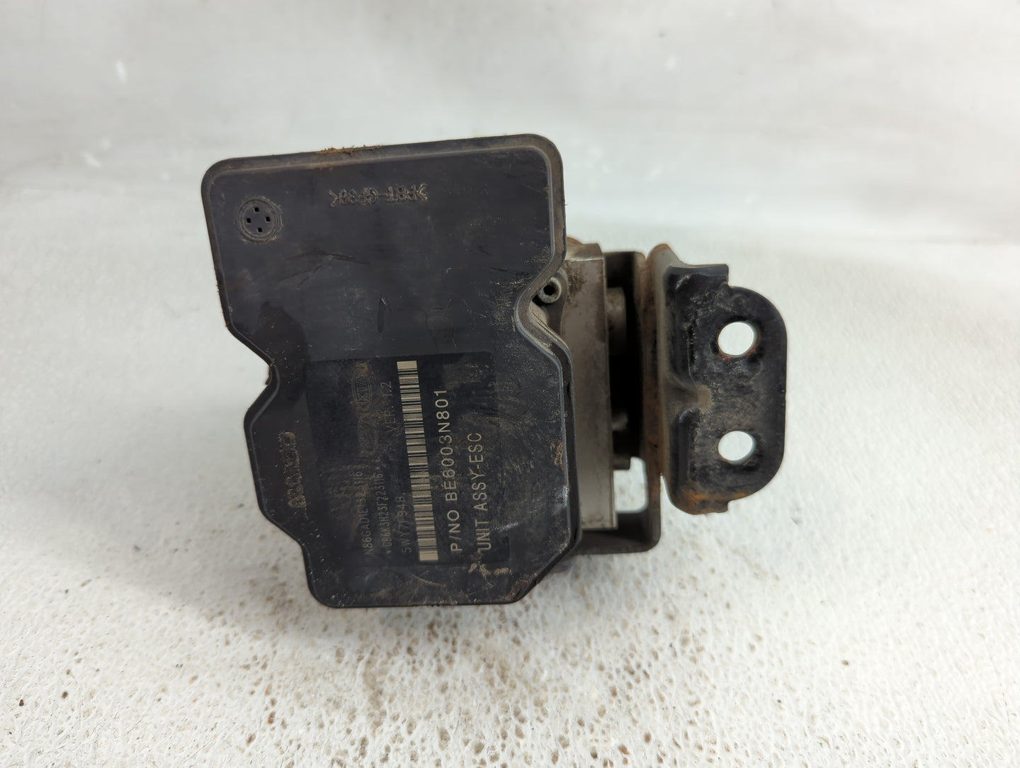 2014-2015 Kia Sorento ABS Pump Control Module Replacement P/N:58920-1U000 Fits Fits 2014 2015 OEM Used Auto Parts - Oemuseda