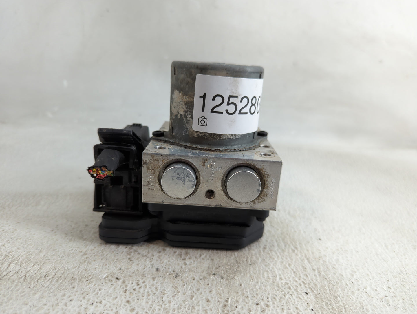 2014-2015 Kia Sorento ABS Pump Control Module Replacement P/N:58920-1U000 Fits Fits 2014 2015 OEM Used Auto Parts - Oemuseda