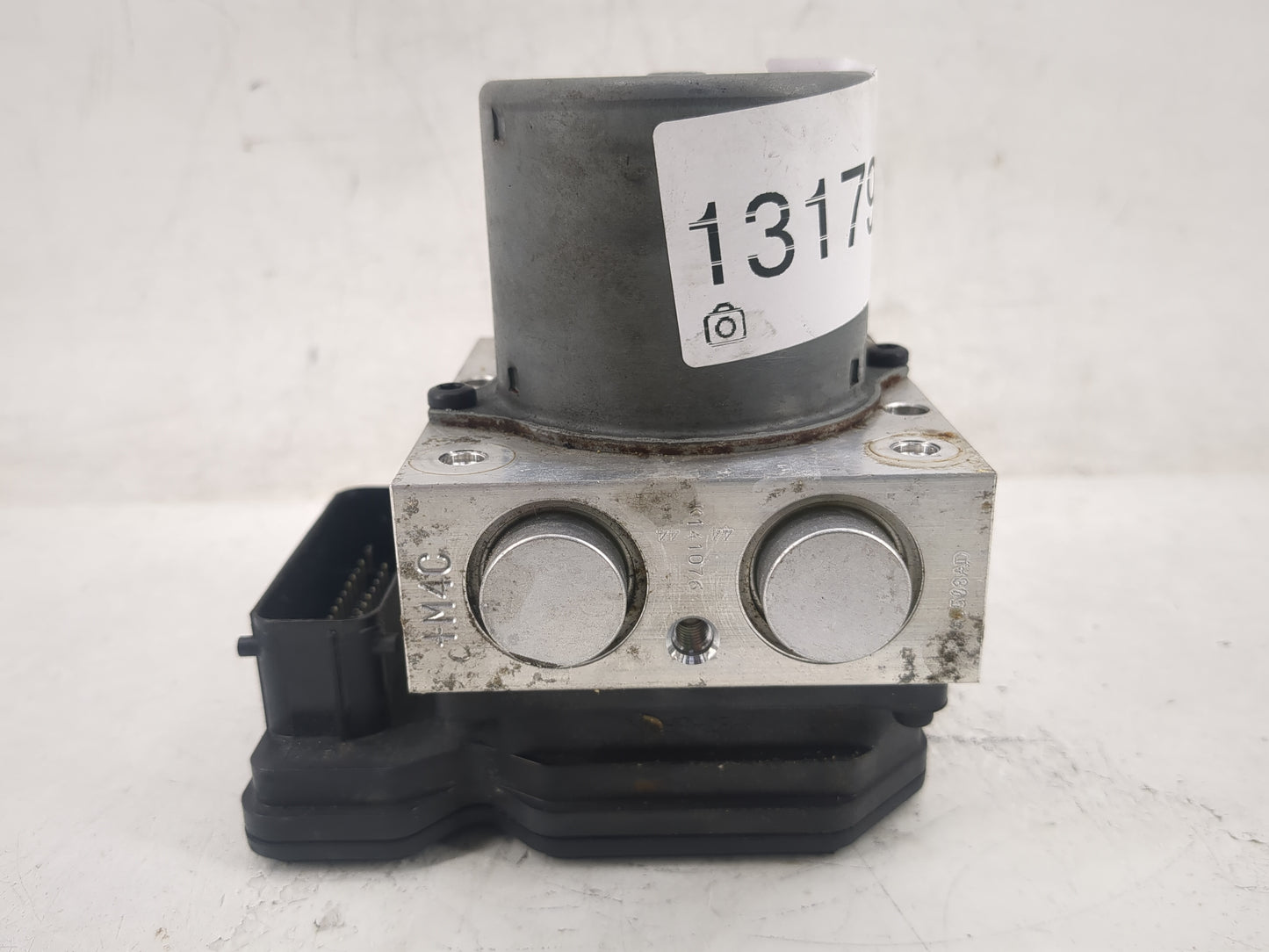 2014-2015 Kia Sorento ABS Pump Control Module Replacement P/N:58920-1U000 BE6003N801 Fits Fits 2014 2015 OEM Used Auto Parts