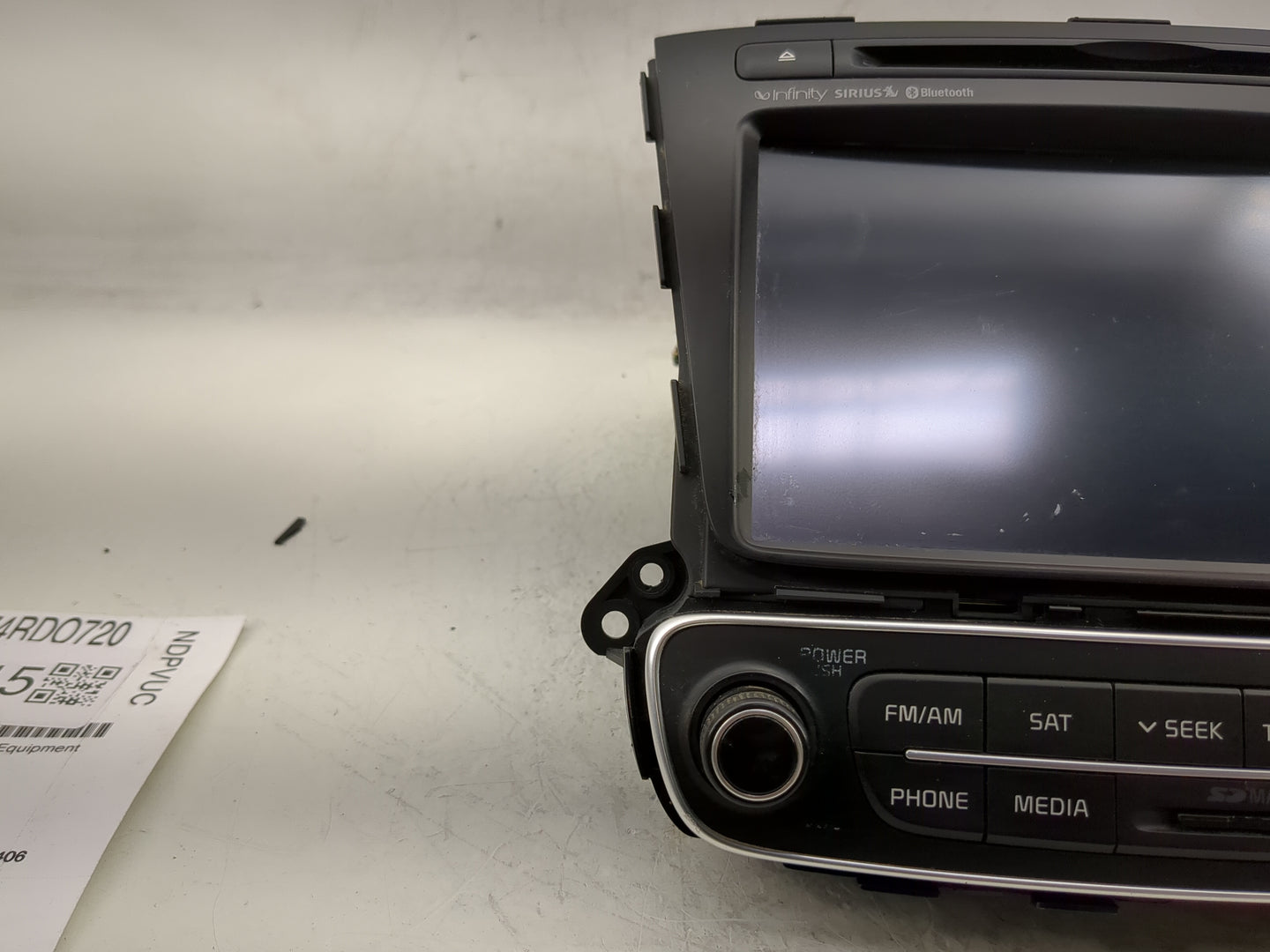 2014-2015 Kia Sorento Radio AM FM Cd Player Receiver Replacement P/N:96560-1UAA1VA 96170-1UAA0VA Fits Fits 2014 2015 OEM Use
