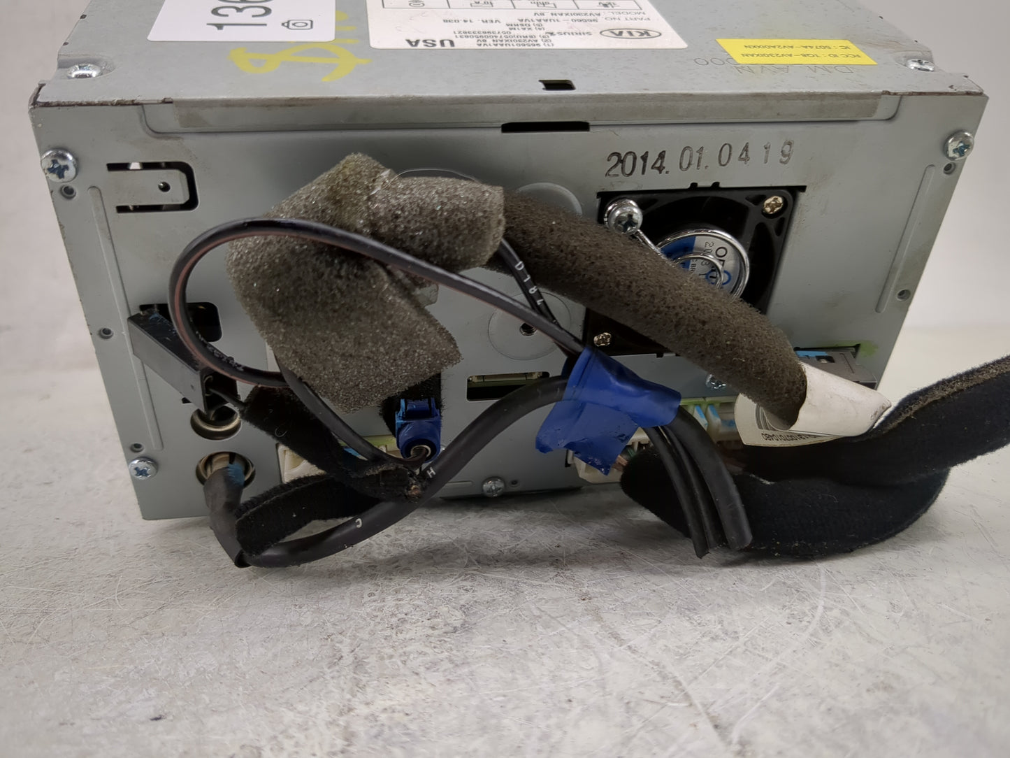2014-2015 Kia Sorento Radio AM FM Cd Player Receiver Replacement P/N:96560-1UAA1VA 96170-1UAA0VA Fits Fits 2014 2015 OEM Use