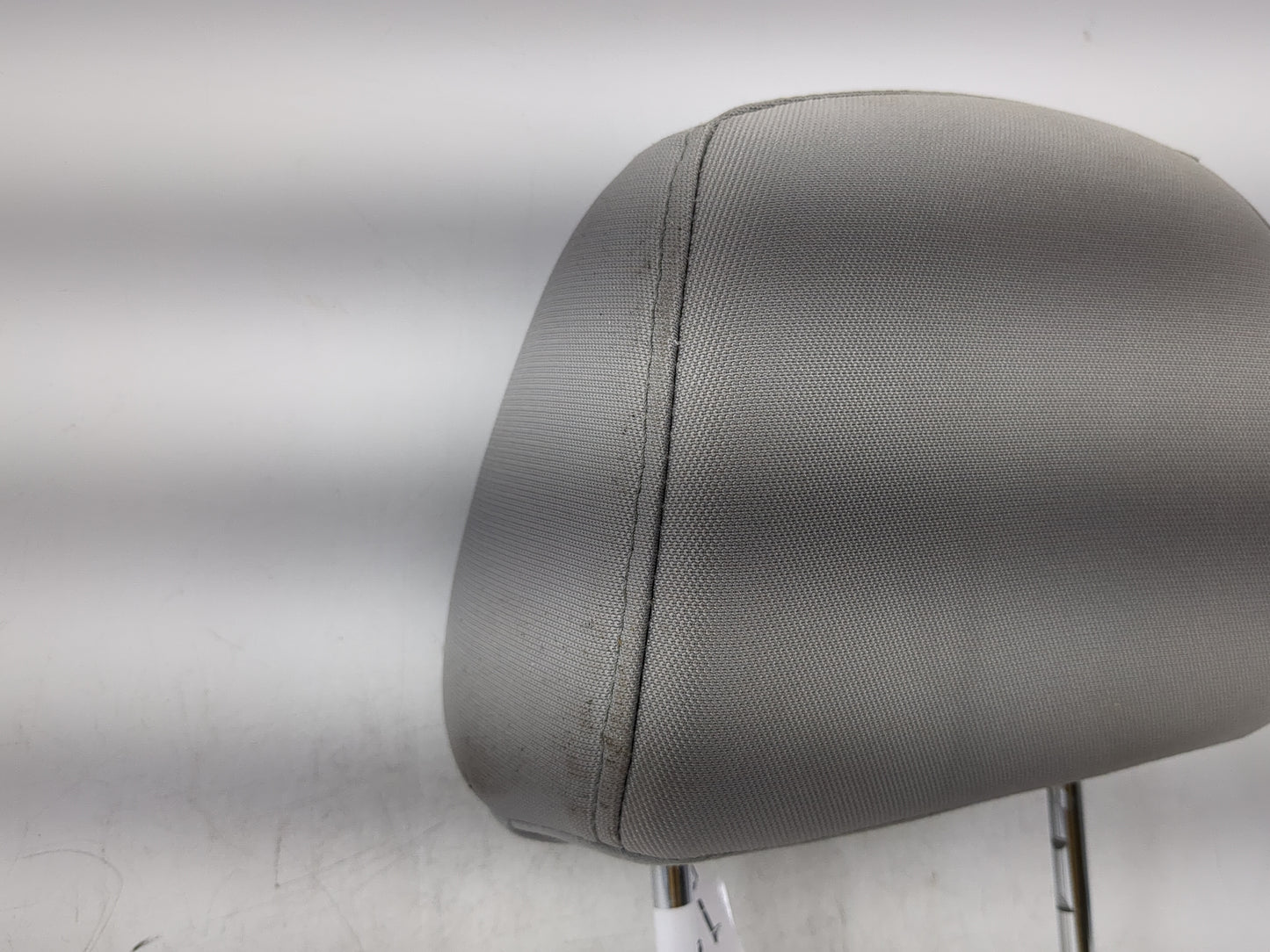 2014-2015 Kia Sorento Headrest Head Rest Rear Seat Fits Fits 2014 2015 OEM Used Auto Parts - Oemusedautoparts1.com
