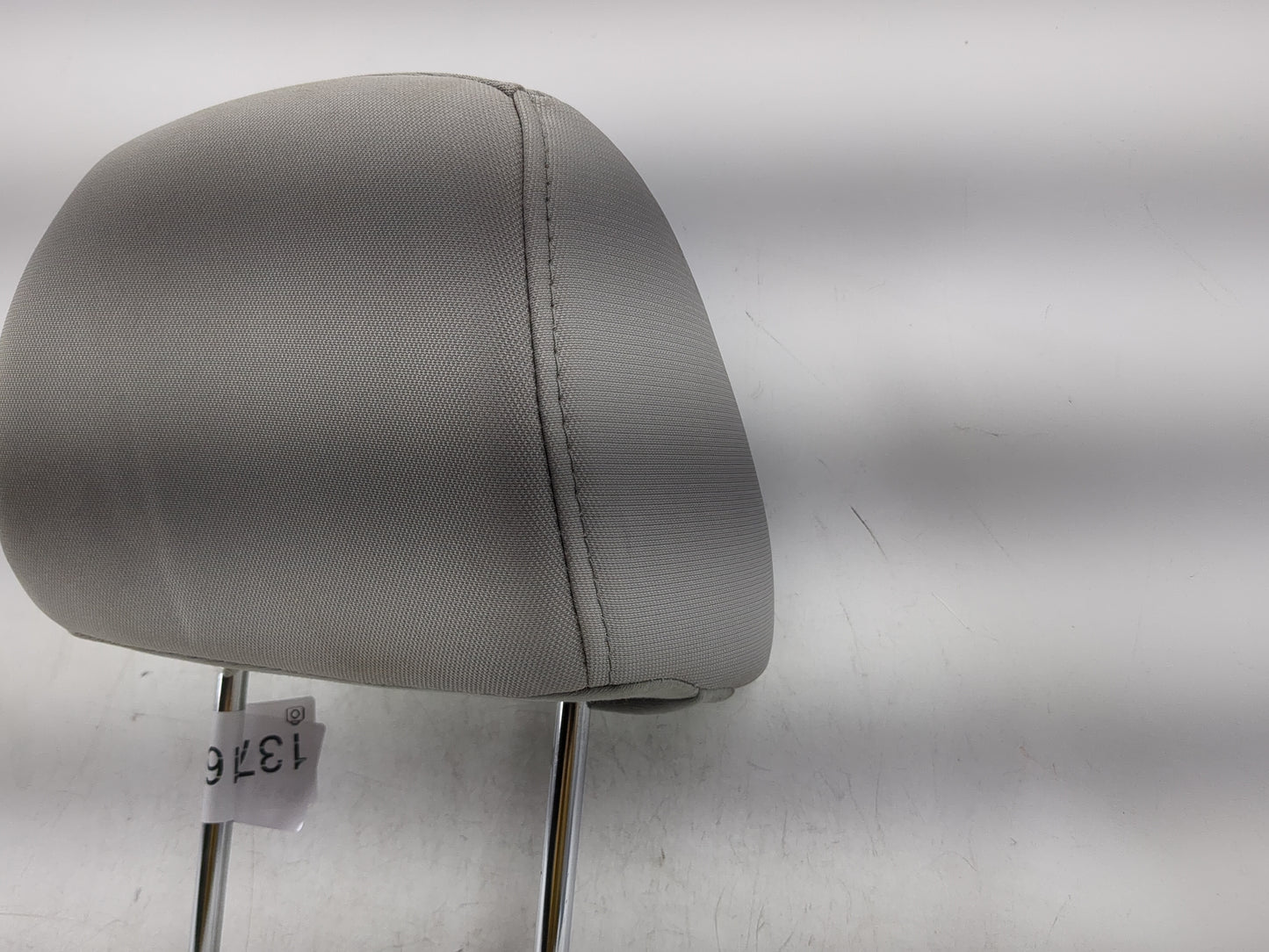 2014-2015 Kia Sorento Headrest Head Rest Rear Seat Fits Fits 2014 2015 OEM Used Auto Parts - Oemusedautoparts1.com