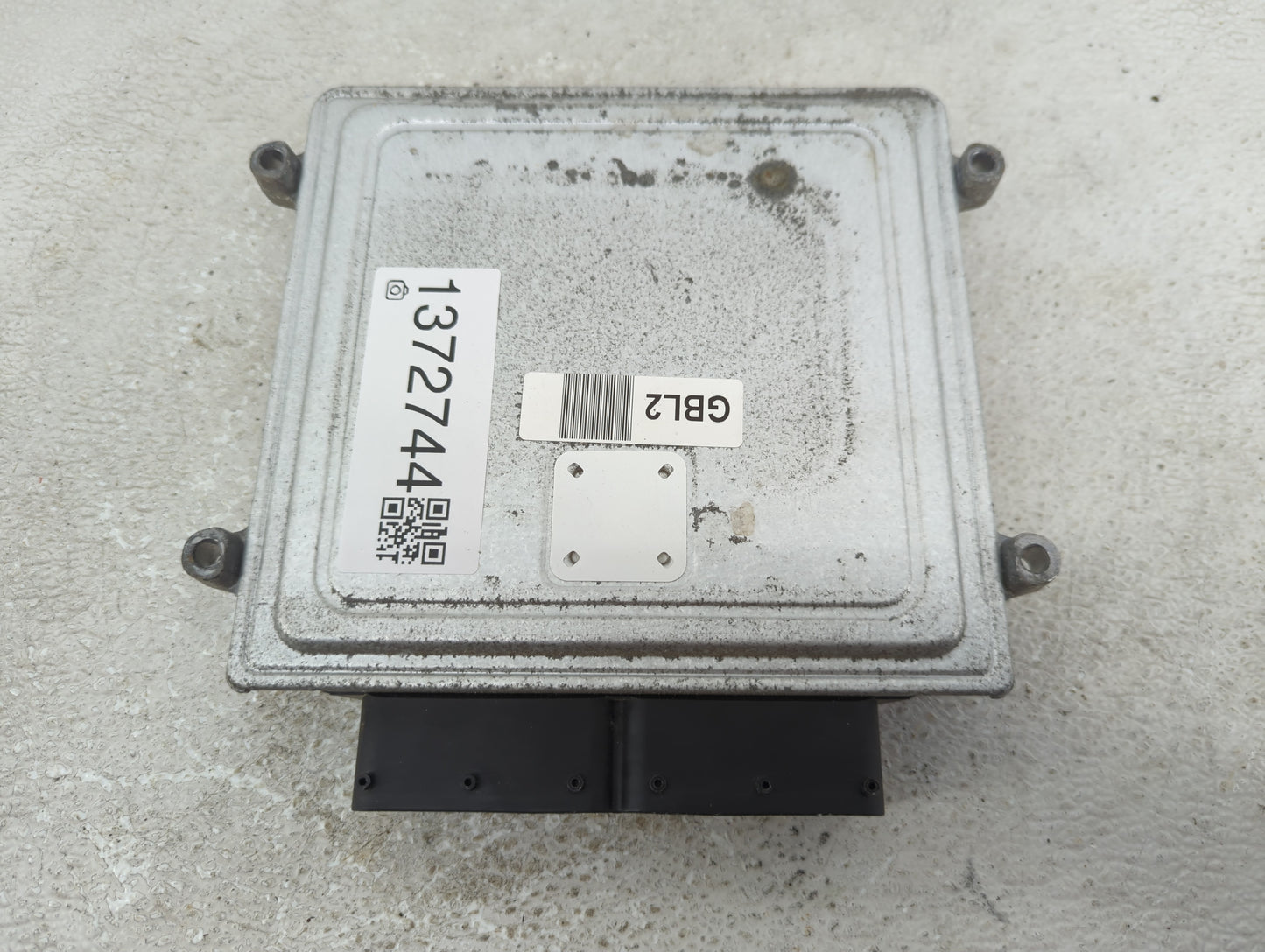 2014-2015 Kia Sorento PCM Engine Control Computer ECU ECM PCU OEM P/N:39113-2GBL2 39103-2GBL2 Fits Fits 2014 2015 OEM Used A