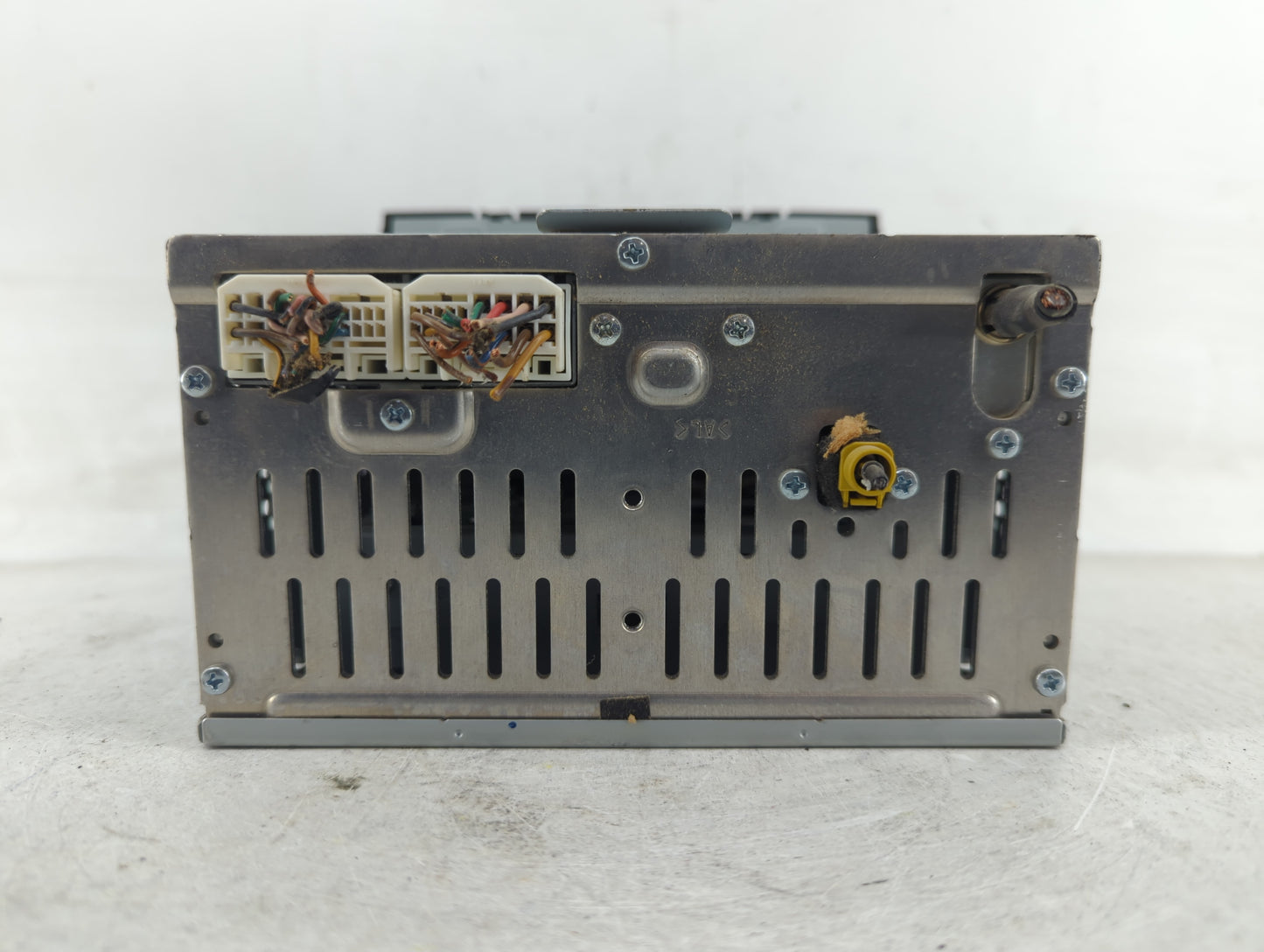 2014-2015 Kia Sorento Radio AM FM Cd Player Receiver Replacement P/N:96170-1UAA1VA Fits Fits 2014 2015 OEM Used Auto Parts -