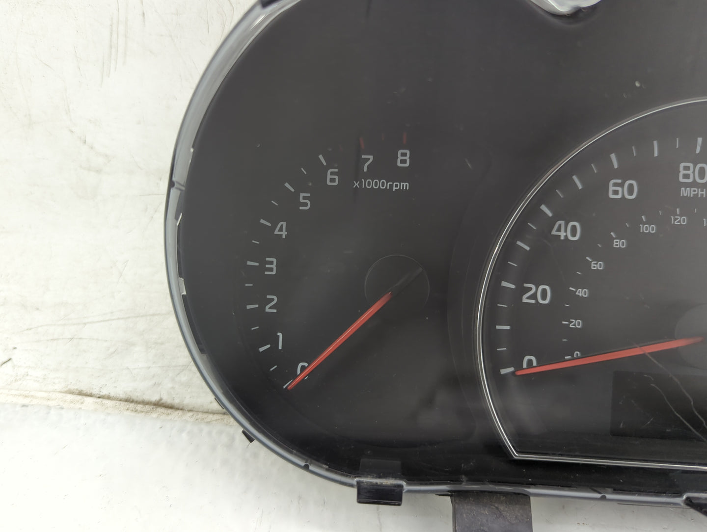 2014-2015 Kia Sorento Instrument Cluster Speedometer Gauges P/N:94004-1U010 Fits Fits 2014 2015 OEM Used Auto Parts - Oemuse