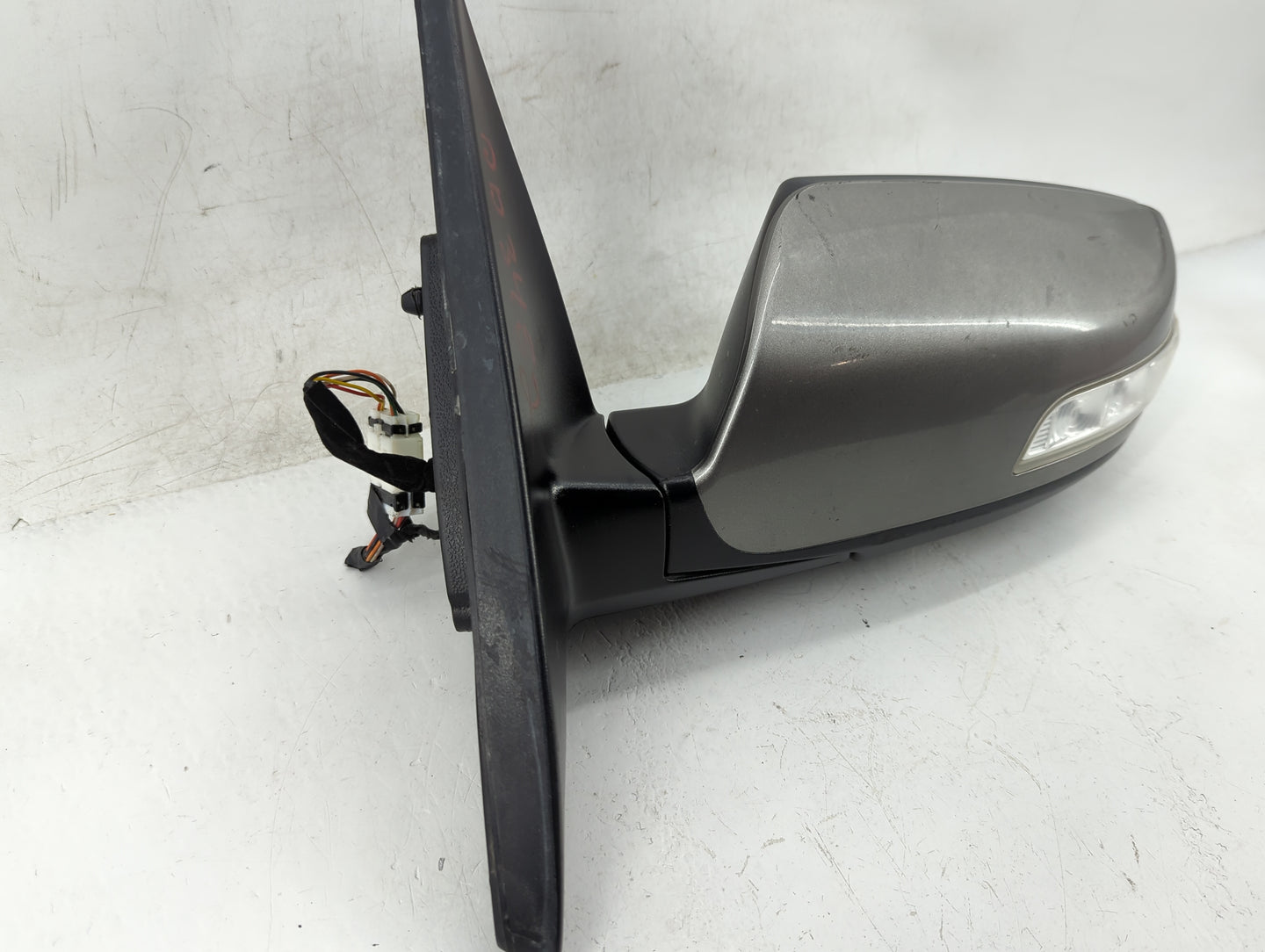 2011-2015 Kia Sorento Driver Side View Mirror - Left Door Mirror OEM Used - Oemusedautoparts1.com