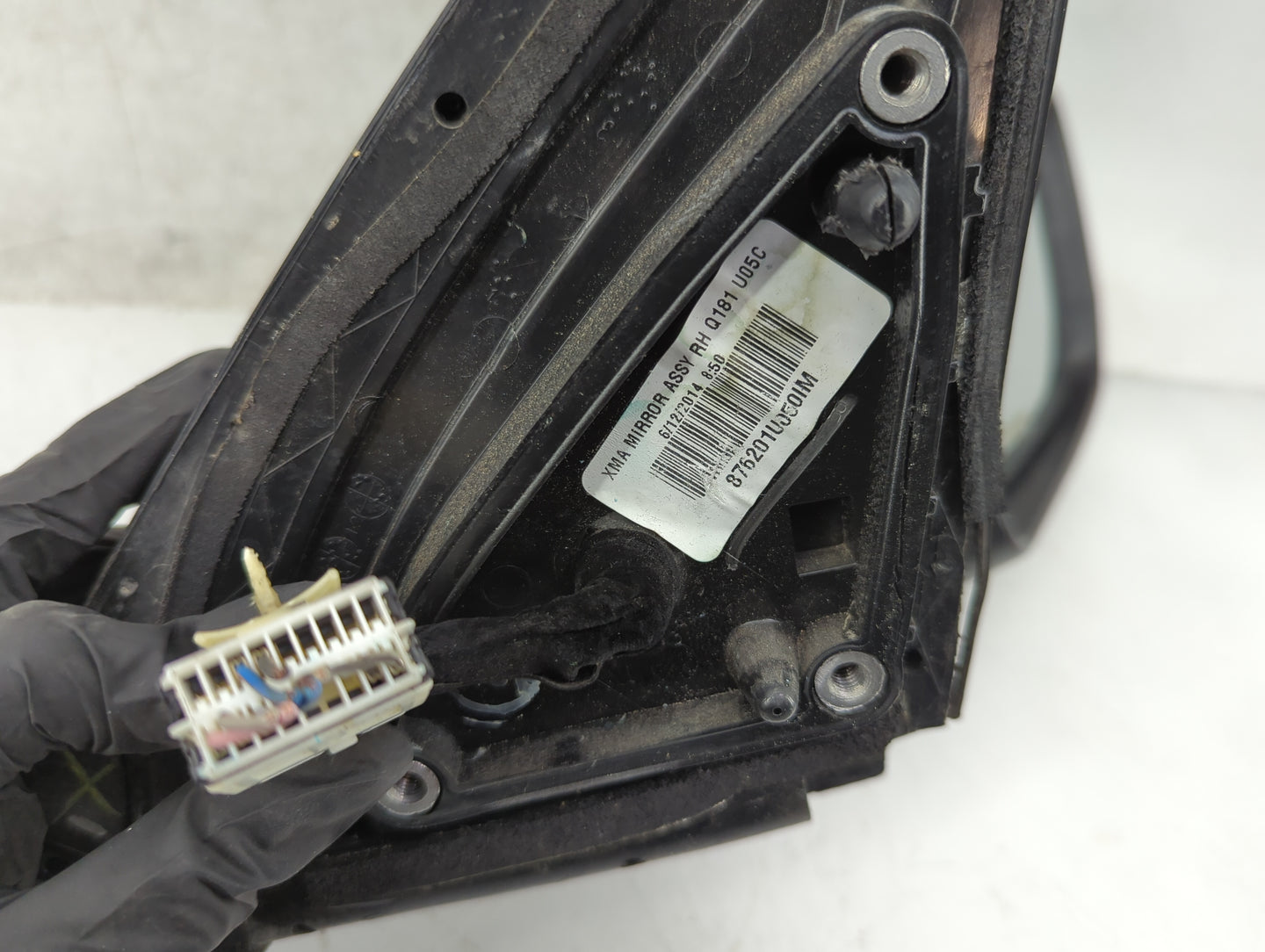 2014-2015 Kia Sorento Passenger Side View Mirror - Right Door Mirror OEM Used - Oemusedautoparts1.com