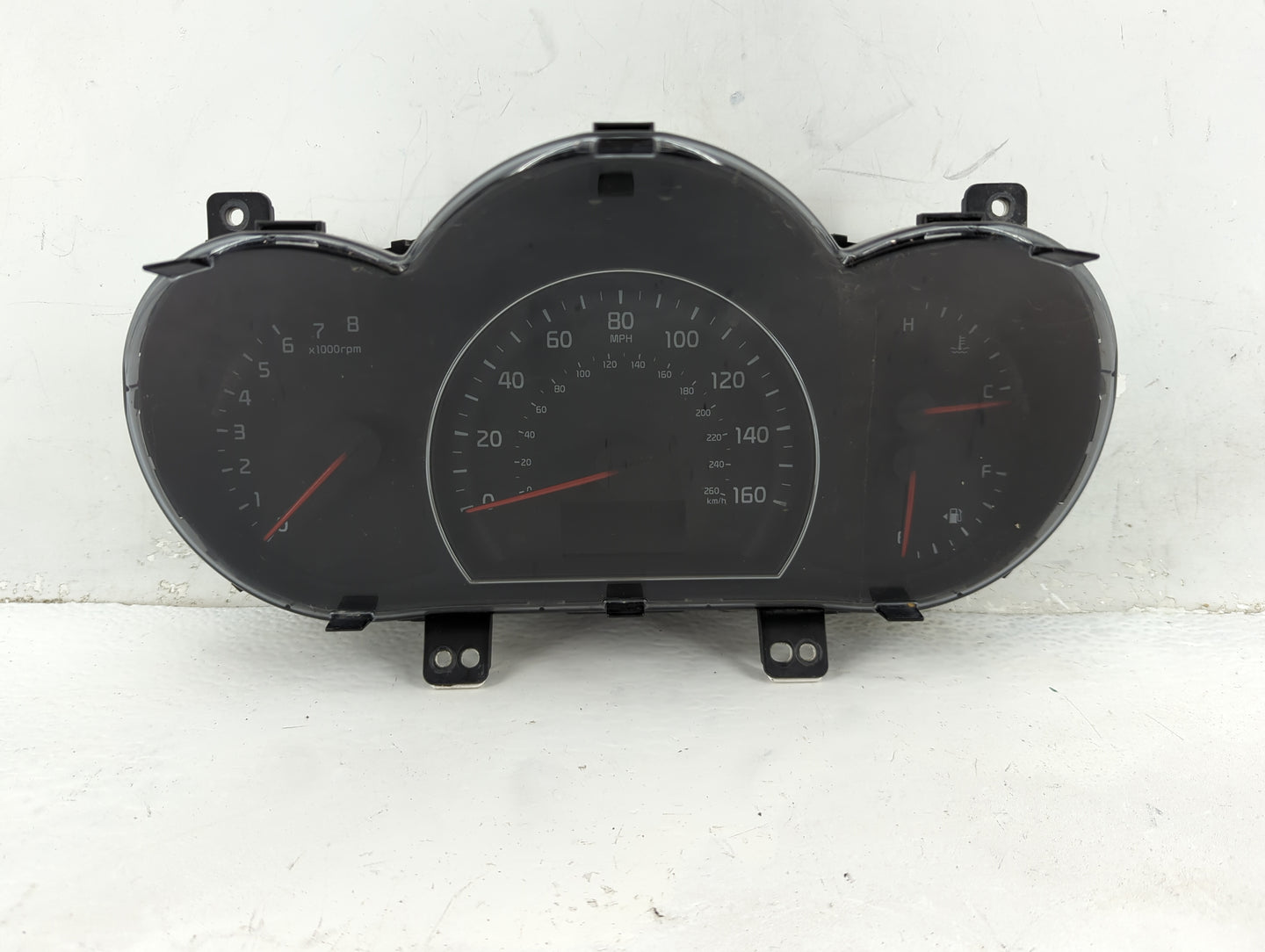 2014-2015 Kia Sorento Instrument Cluster Speedometer Gauges P/N:94004-1U010 Fits Fits 2014 2015 OEM Used Auto Parts - Oemuse