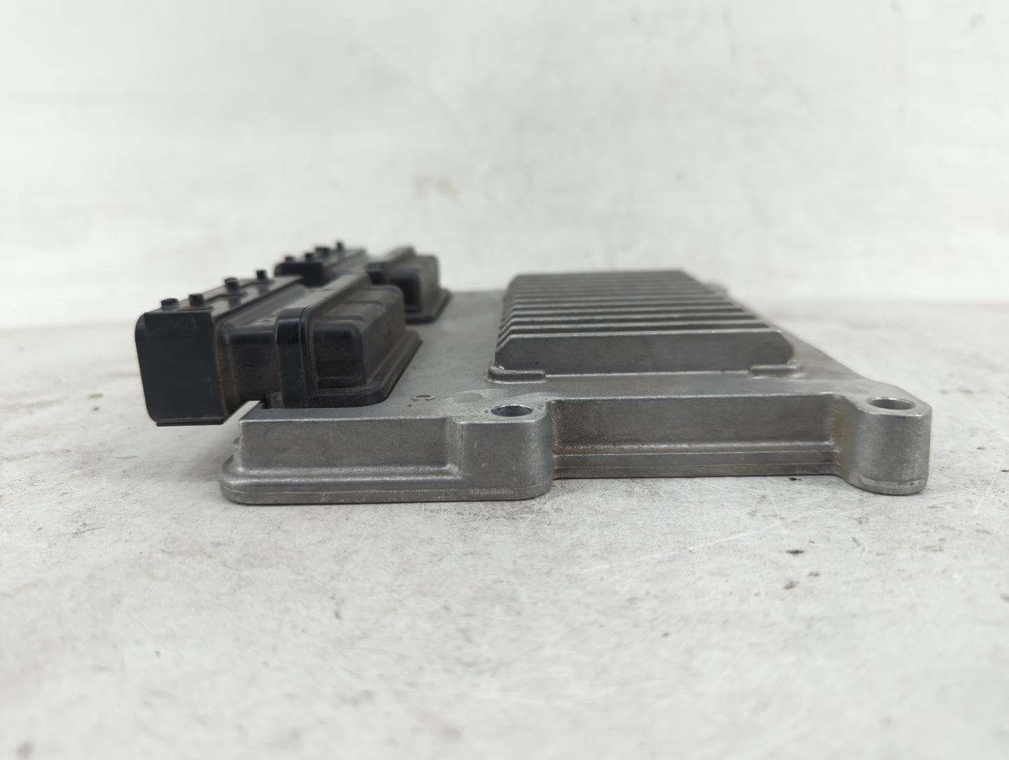 2015 Kia Sorento PCM Engine Control Computer ECU ECM PCU OEM P/N:39110-3CXN5 Fits OEM Used Auto Parts - Oemusedautoparts1.co