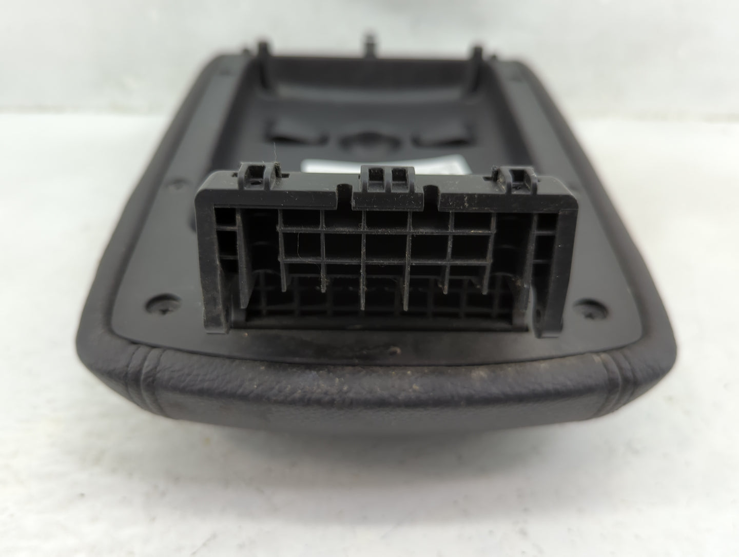 2015 Kia Sorento Center Console Armrest Cover Lid Fits OEM Used Auto Parts - Oemusedautoparts1.com