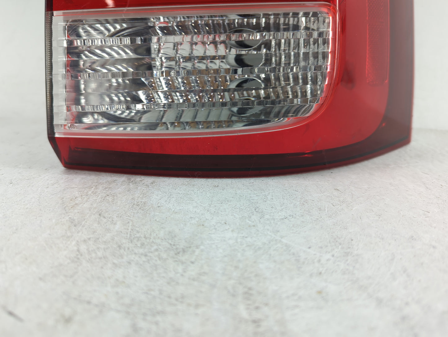 2014-2015 Kia Sorento Tail Light Assembly Passenger Right OEM Fits Fits 2014 2015 OEM Used Auto Parts - Oemusedautoparts1.co