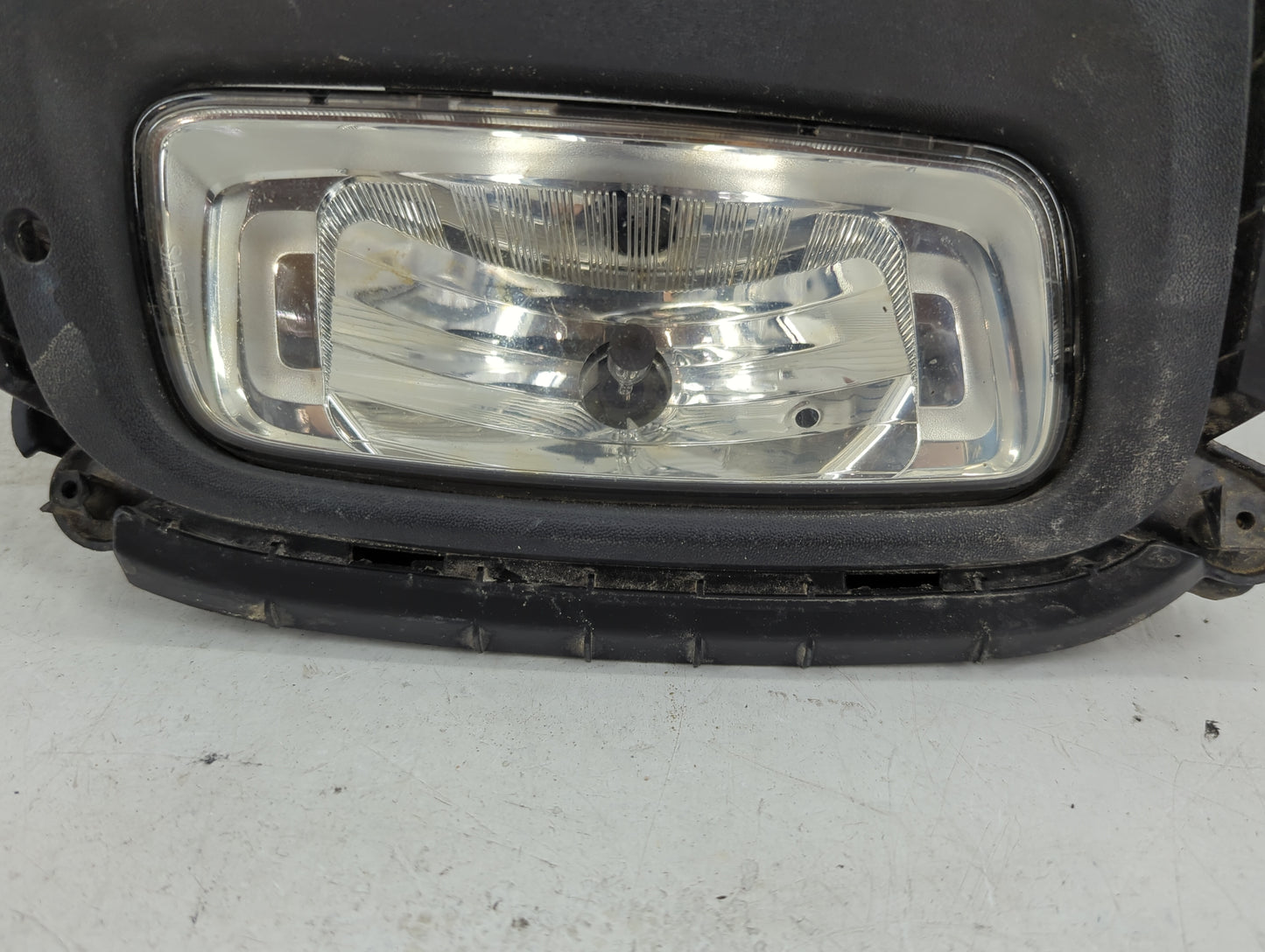 2014-2015 Kia Sorento Driver Left Oem Front Light Lamp - Oemusedautoparts1.com
