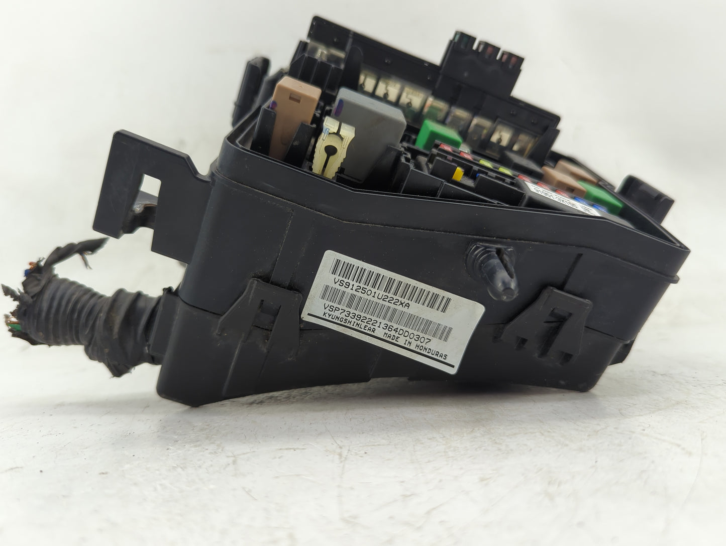 2014-2015 Kia Sorento Fusebox Fuse Box Panel Relay Module P/N:91951-3X100 Fits Fits 2014 2015 OEM Used Auto Parts - Oemuseda