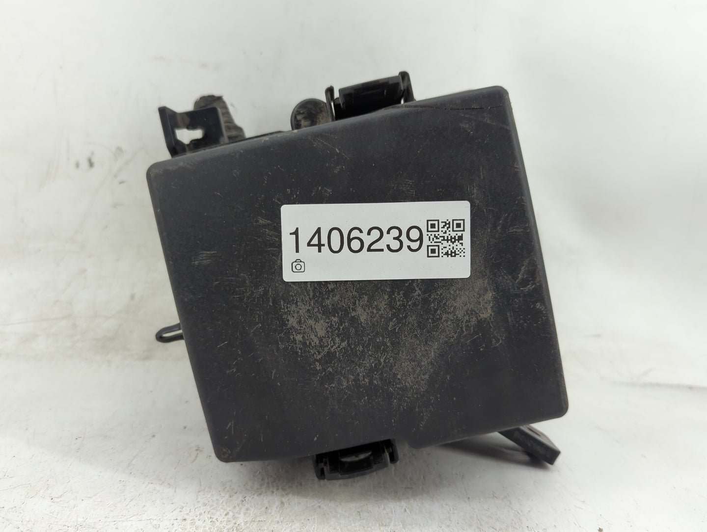 2014-2015 Kia Sorento Fusebox Fuse Box Panel Relay Module P/N:91941-2P520QQK Fits Fits 2014 2015 OEM Used Auto Parts - Oemus