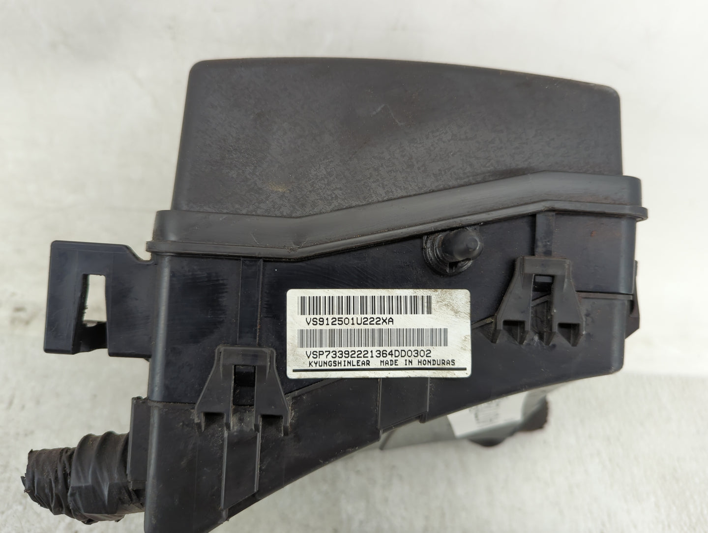 2014-2015 Kia Sorento Fusebox Fuse Box Panel Relay Module P/N:91951-3X100 Fits Fits 2014 2015 OEM Used Auto Parts - Oemuseda