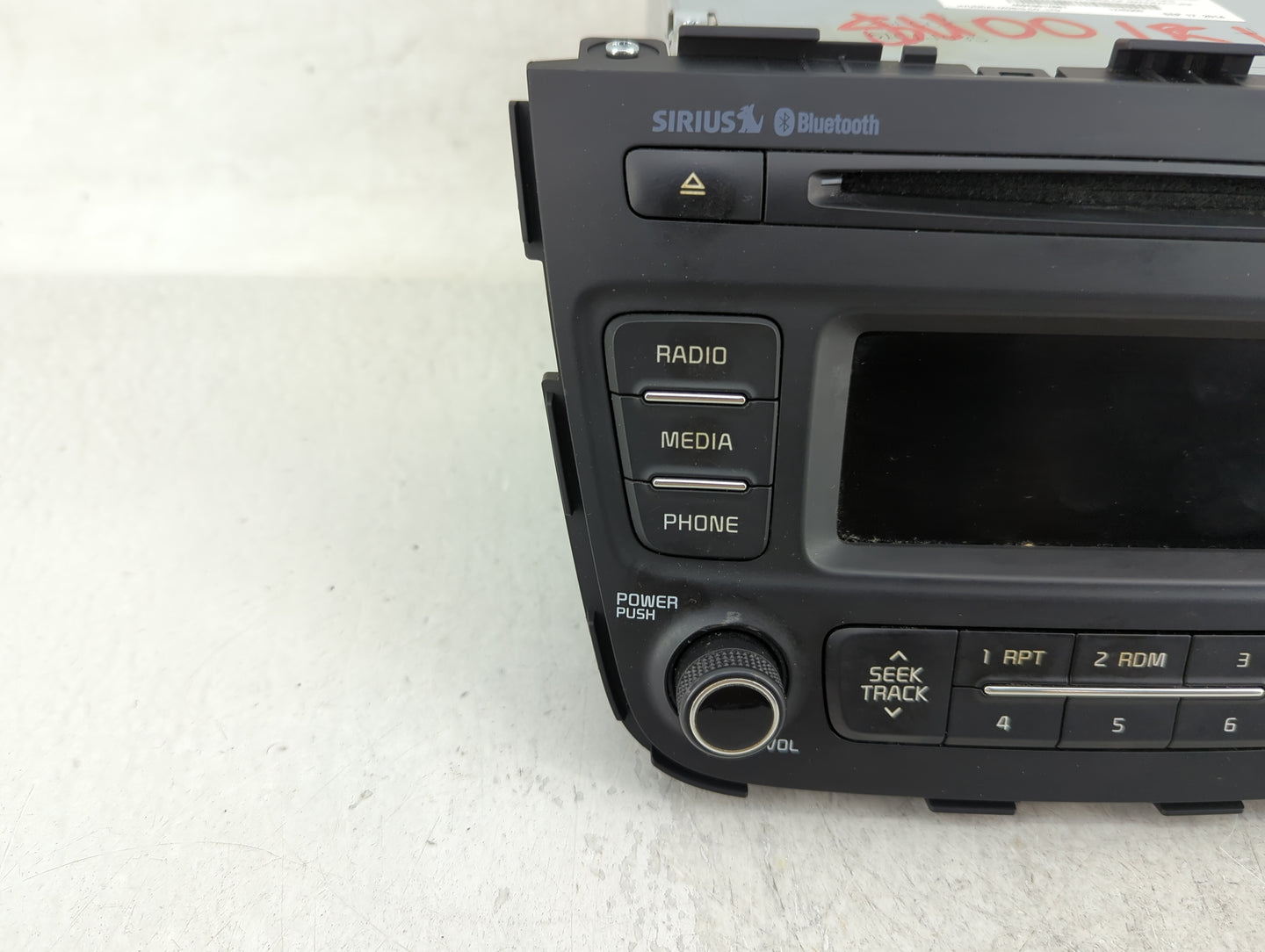 2014-2015 Kia Sorento Radio AM FM Cd Player Receiver Replacement P/N:96170-1UAA1VA Fits Fits 2014 2015 OEM Used Auto Parts -