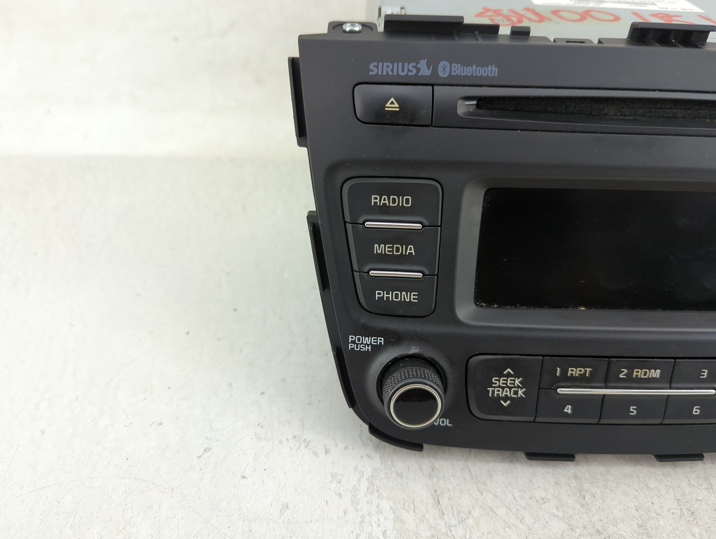2014-2015 Kia Sorento Radio AM FM Cd Player Receiver Replacement P/N:96170-1UAA1VA Fits Fits 2014 2015 OEM Used Auto Parts -