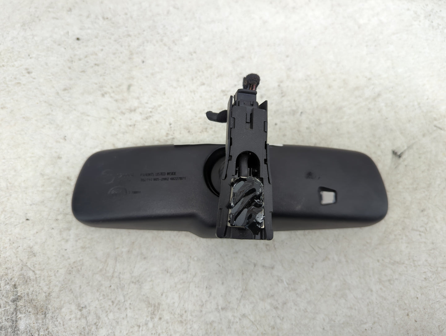 2011-2015 Kia Sorento Interior Rear View Mirror Replacement OEM P/N:905-2002 Fits Fits 2011 2012 2013 2014 2015 2016 OEM Use