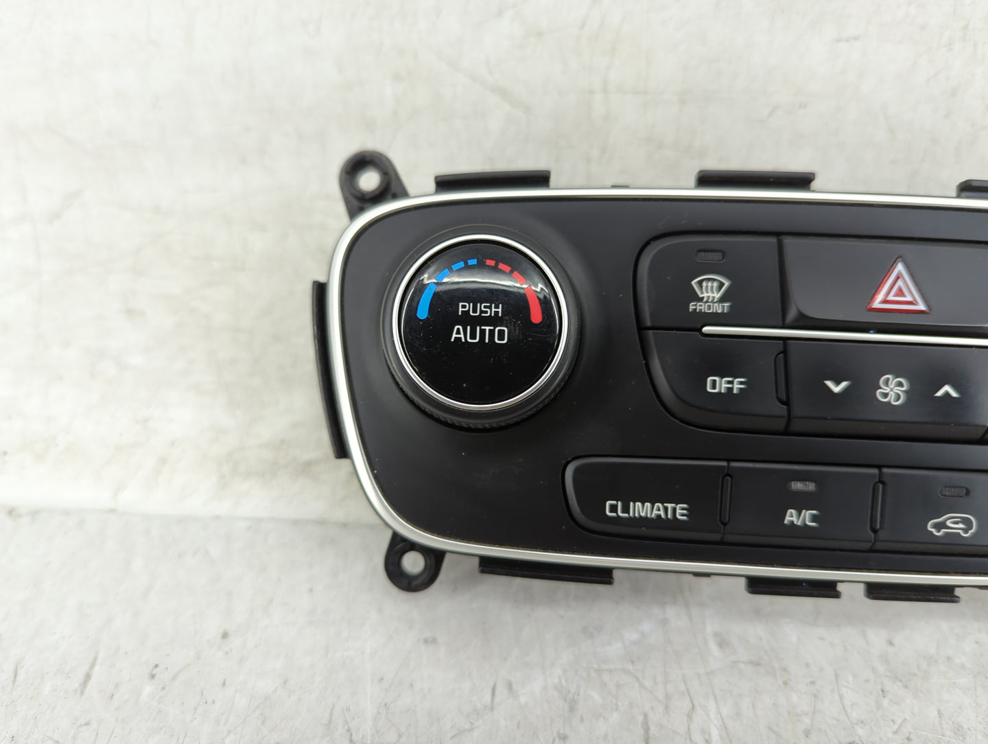 2014-2015 Kia Sorento Climate Control Module Temperature AC/Heater Replacement P/N:972501U585 Fits Fits 2014 2015 OEM Used A