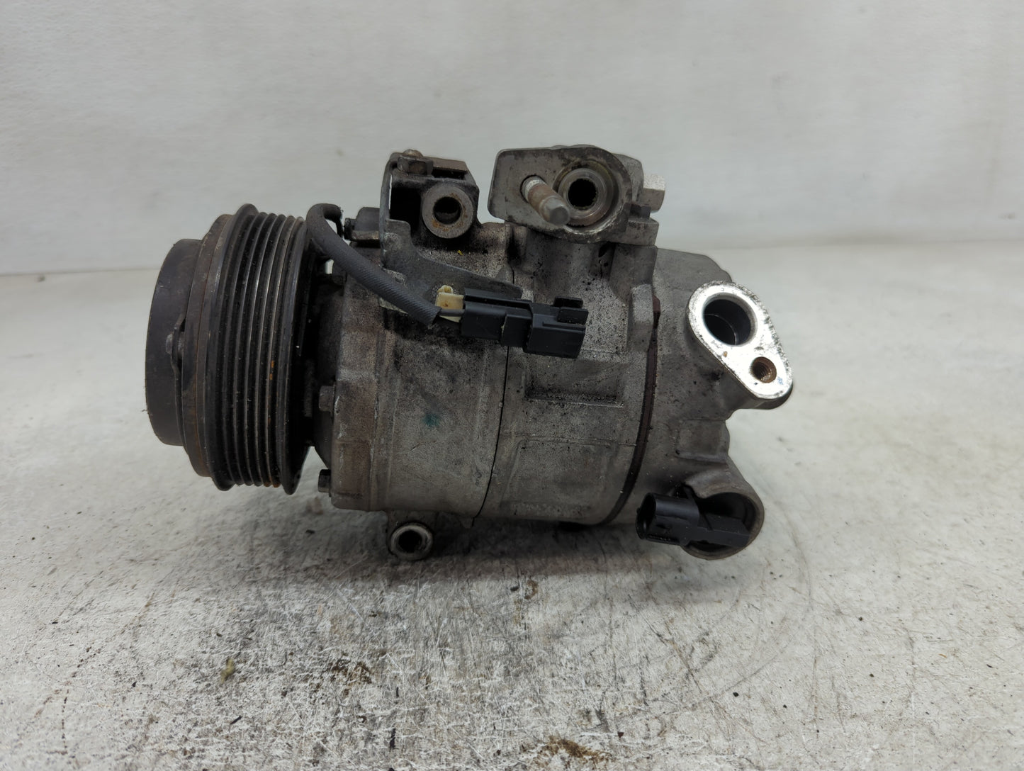 2012-2015 Kia Sorento Air Conditioning A/c Ac Compressor Oem 1413940 - Oemusedautoparts1.com