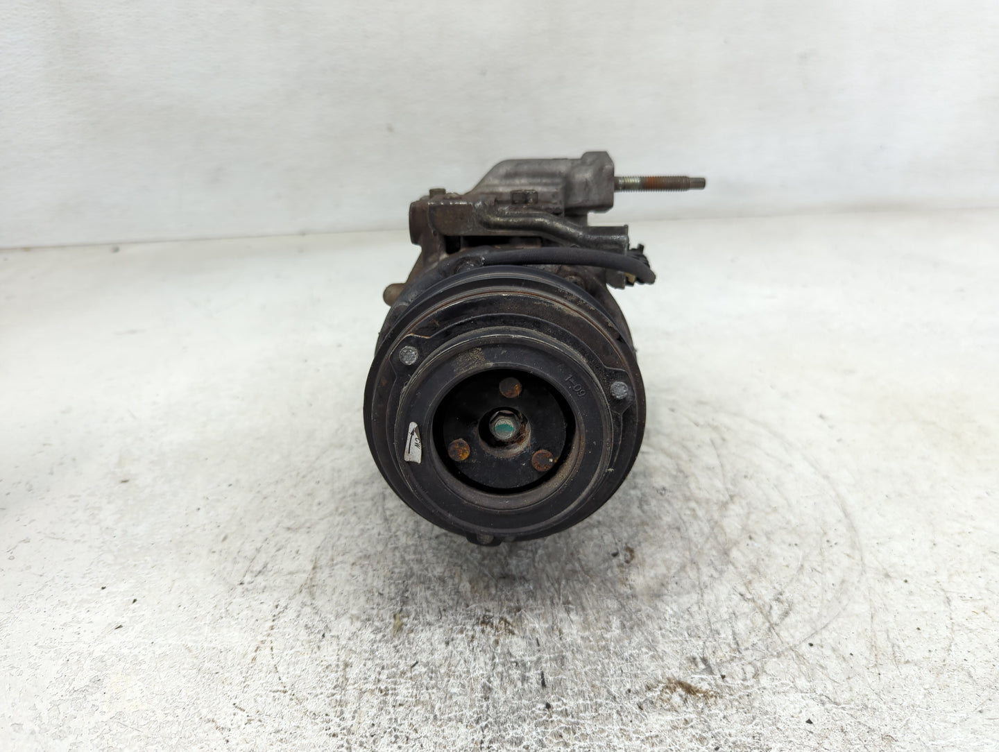 2012-2015 Kia Sorento Air Conditioning A/c Ac Compressor Oem 1413940 - Oemusedautoparts1.com