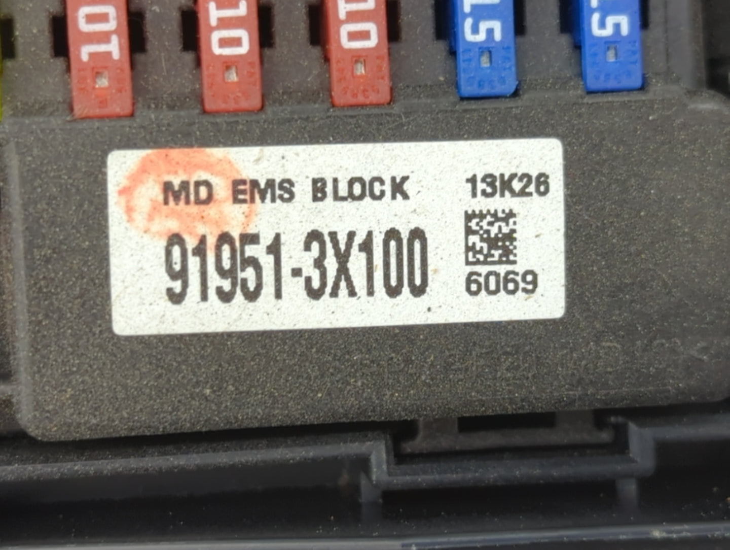 2014-2015 Kia Sorento Fusebox Fuse Box Panel Relay Module P/N:91951-3X100 Fits Fits 2014 2015 OEM Used Auto Parts - Oemuseda