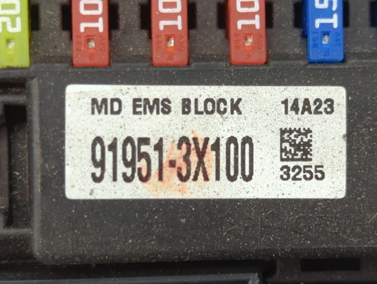2014-2015 Kia Sorento Fusebox Fuse Box Panel Relay Module P/N:91951-3X100 Fits Fits 2014 2015 OEM Used Auto Parts - Oemuseda