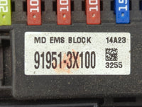 2014-2015 Kia Sorento Fusebox Fuse Box Panel Relay Module P/N:91951-3X100 Fits Fits 2014 2015 OEM Used Auto Parts - Oemuseda