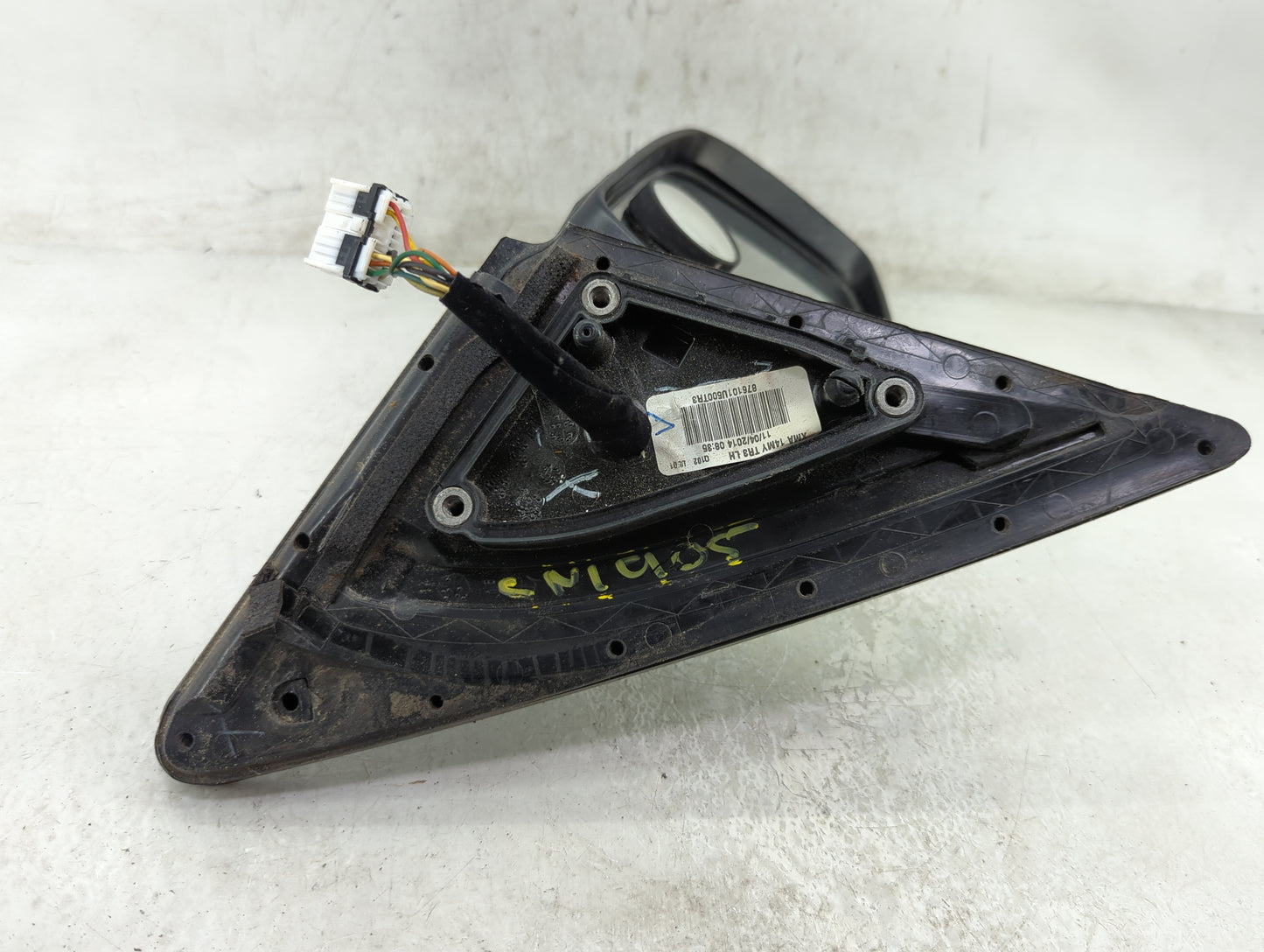 2011-2015 Kia Sorento Driver Side View Mirror - Left Door Mirror OEM Used - Oemusedautoparts1.com