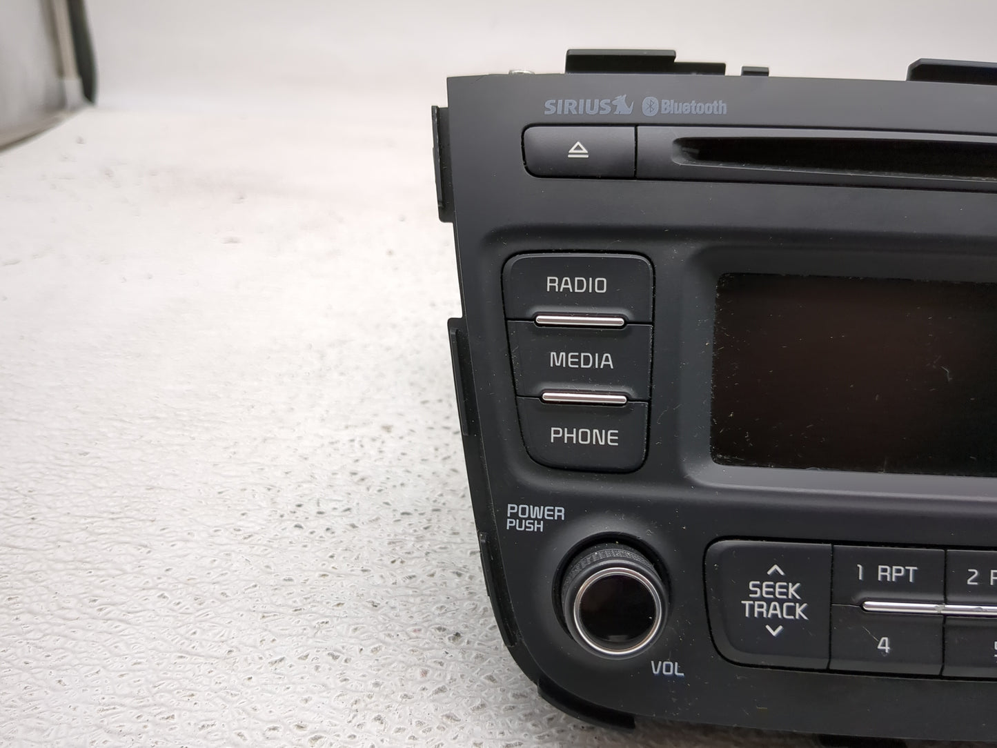 2014-2015 Kia Sorento Radio AM FM Cd Player Receiver Replacement P/N:96170-1UAA1VA Fits Fits 2014 2015 OEM Used Auto Parts -