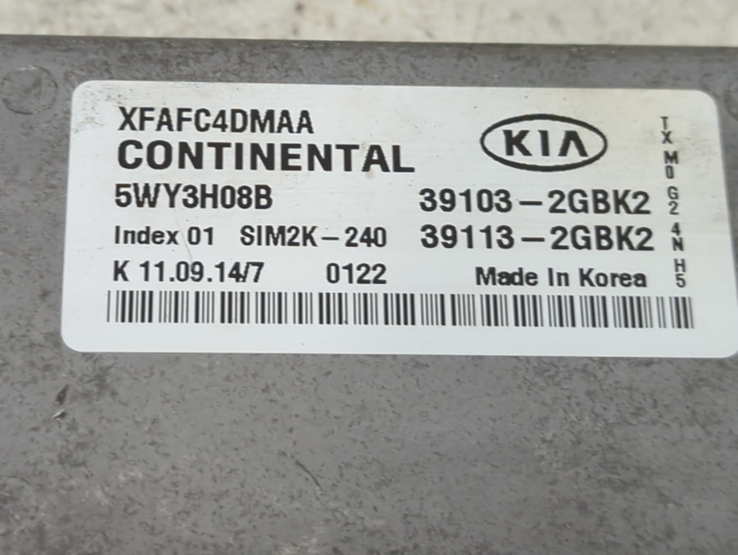 2014-2015 Kia Sorento PCM Engine Control Computer ECU ECM PCU OEM P/N:39113-2GBK2 39103-2GBK2 Fits Fits 2014 2015 OEM Used A