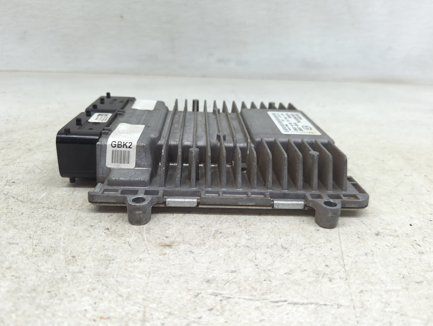 2014-2015 Kia Sorento PCM Engine Control Computer ECU ECM PCU OEM P/N:39113-2GBK2 39103-2GBK2 Fits Fits 2014 2015 OEM Used A