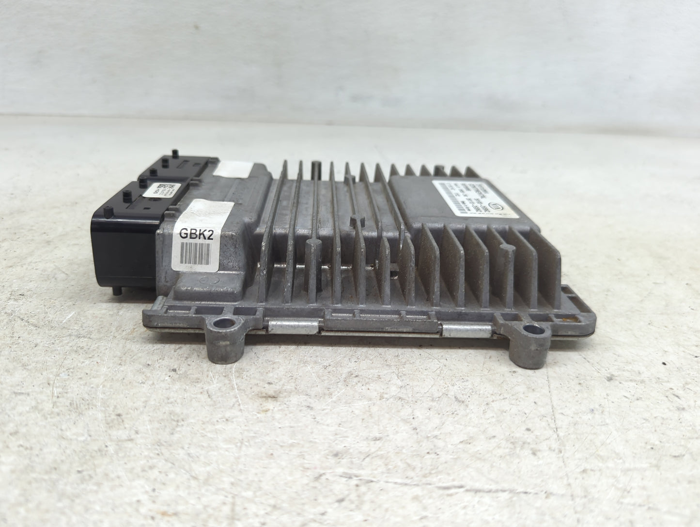 2014-2015 Kia Sorento PCM Engine Control Computer ECU ECM PCU OEM P/N:39113-2GBK2 39103-2GBK2 Fits Fits 2014 2015 OEM Used A