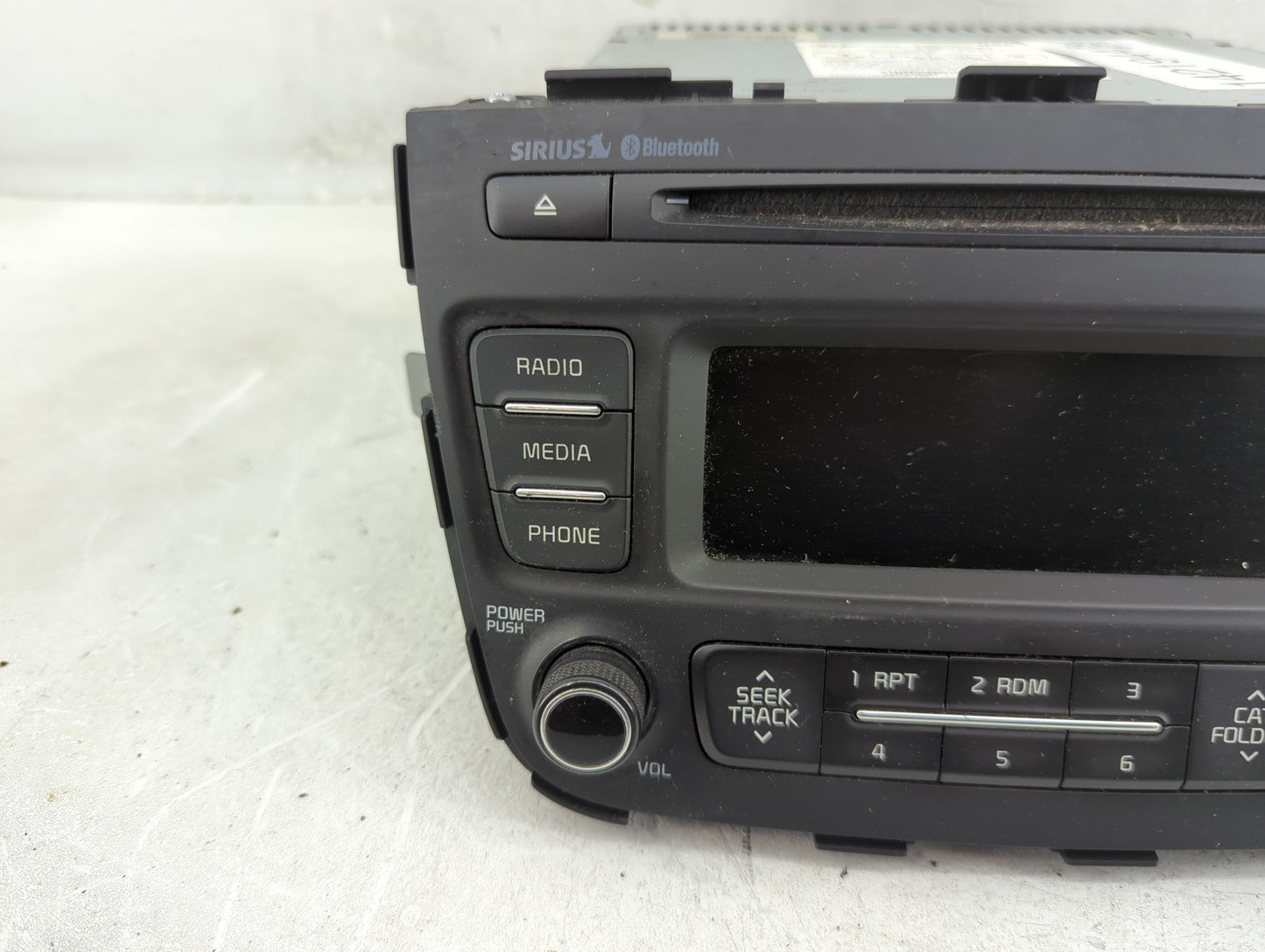 2015 Kia Sorento Radio AM FM Cd Player Receiver Replacement P/N:96170-1UAA1VA AM1A0IXAN VA, 961701UAA1VA Fits OEM Used Auto 