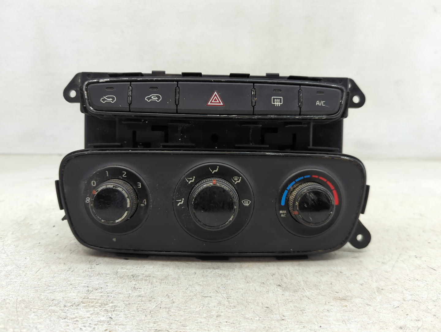 2014-2015 Kia Sorento Climate Control Module Temperature AC/Heater Replacement P/N:97250-1U255 Fits Fits 2014 2015 OEM Used 