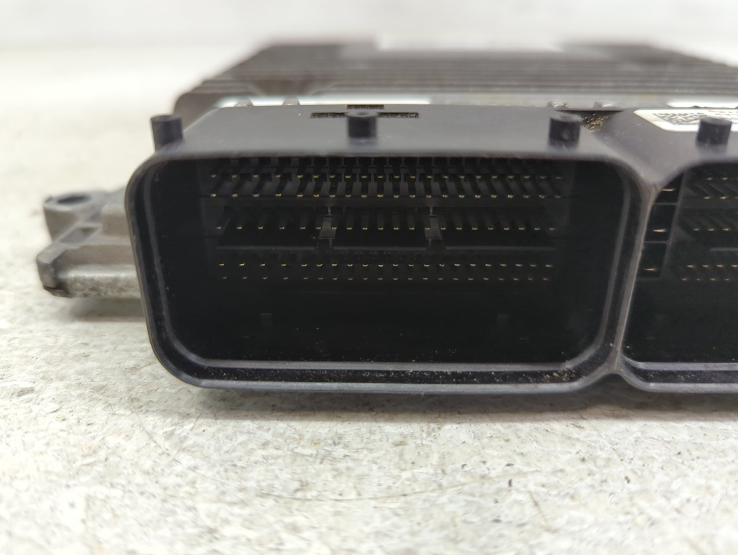 2014-2015 Kia Sorento PCM Engine Control Computer ECU ECM PCU OEM P/N:39113-2GBK2 39103-2GBK2 Fits Fits 2014 2015 OEM Used A