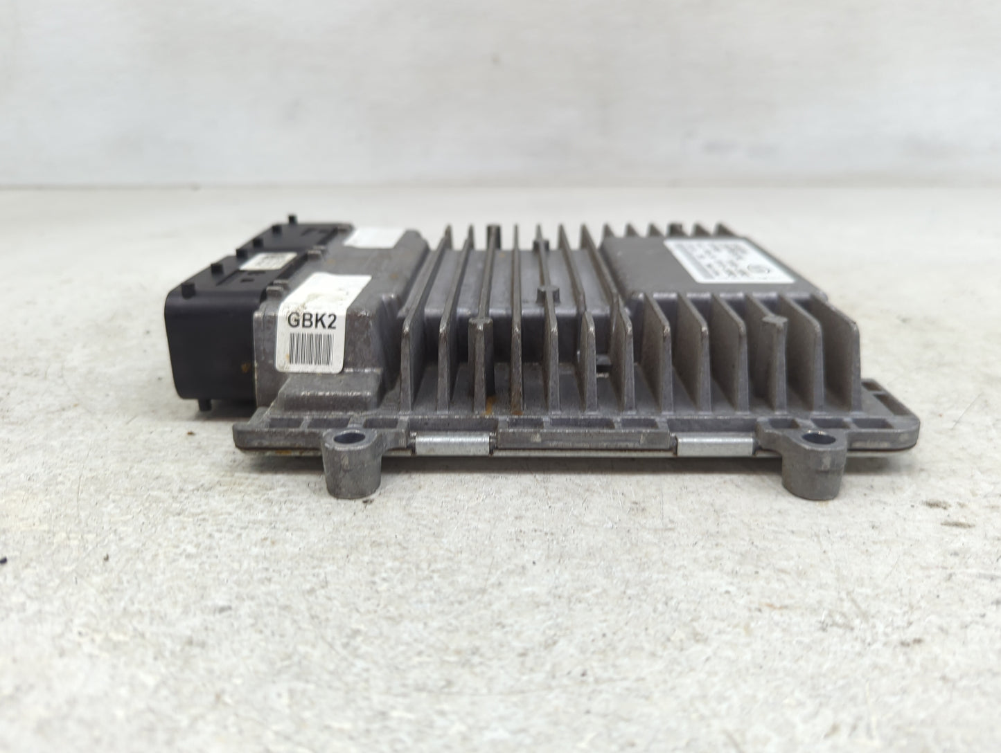 2014-2015 Kia Sorento PCM Engine Control Computer ECU ECM PCU OEM P/N:39113-2GBK2 39103-2GBK2 Fits Fits 2014 2015 OEM Used A