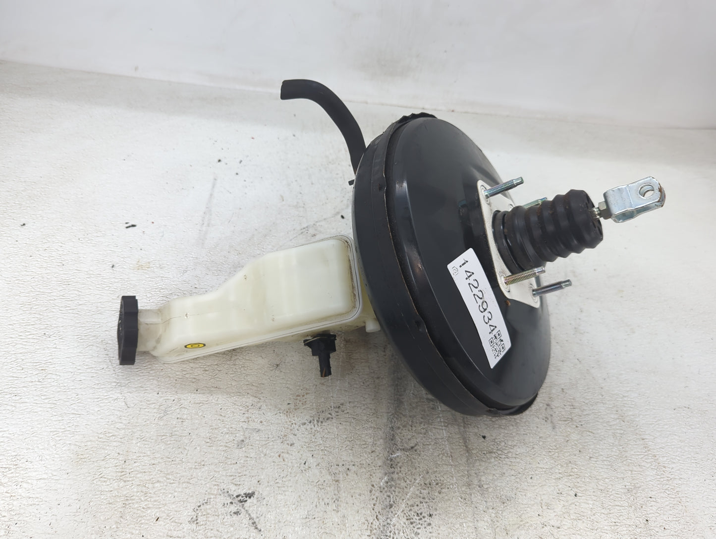 2014-2015 Kia Sorento Power Brake Booster Oem 1422934 - Oemusedautoparts1.com
