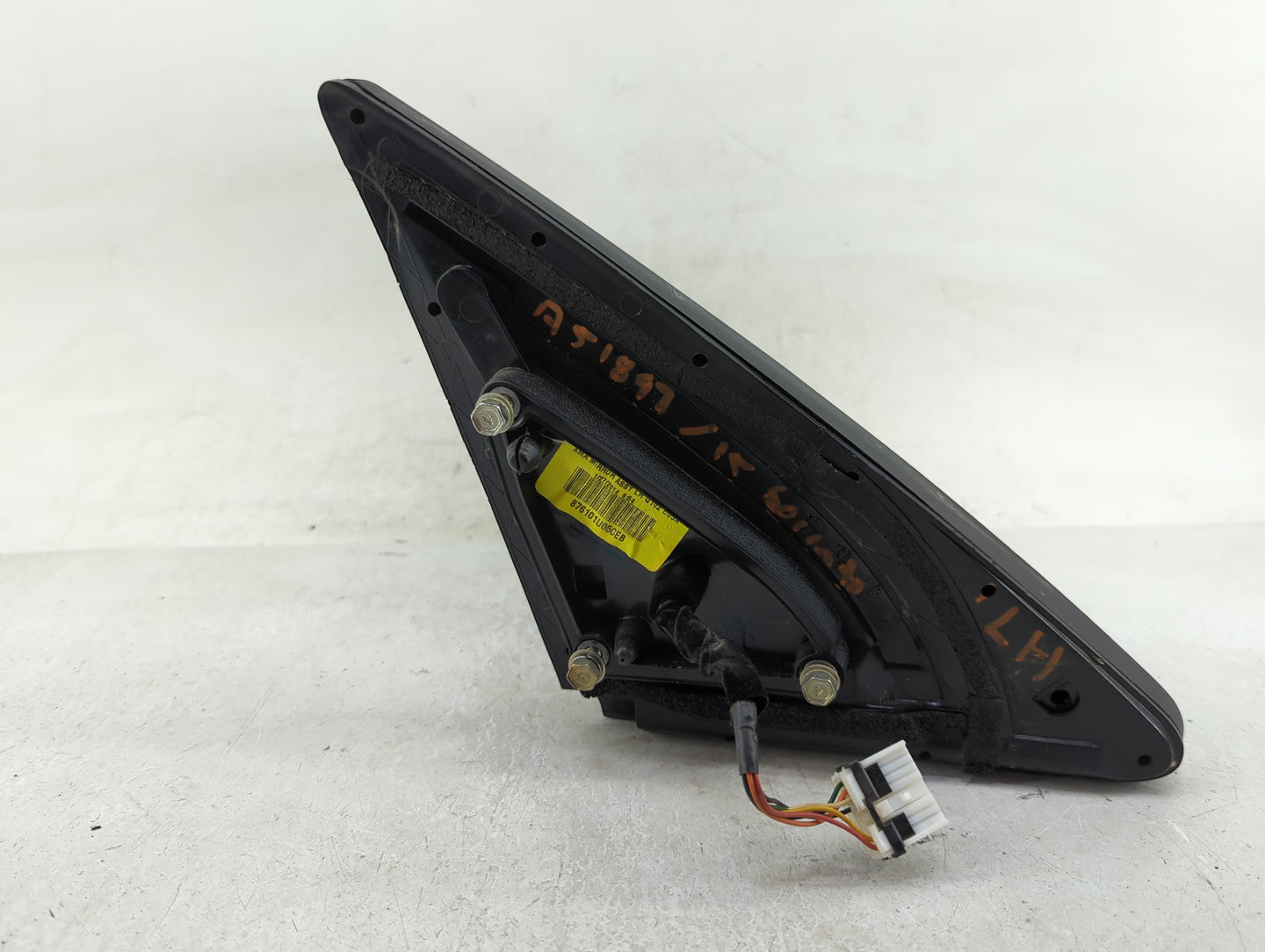 2011-2015 Kia Sorento Driver Side View Mirror - Left Door Mirror OEM Used - Oemusedautoparts1.com