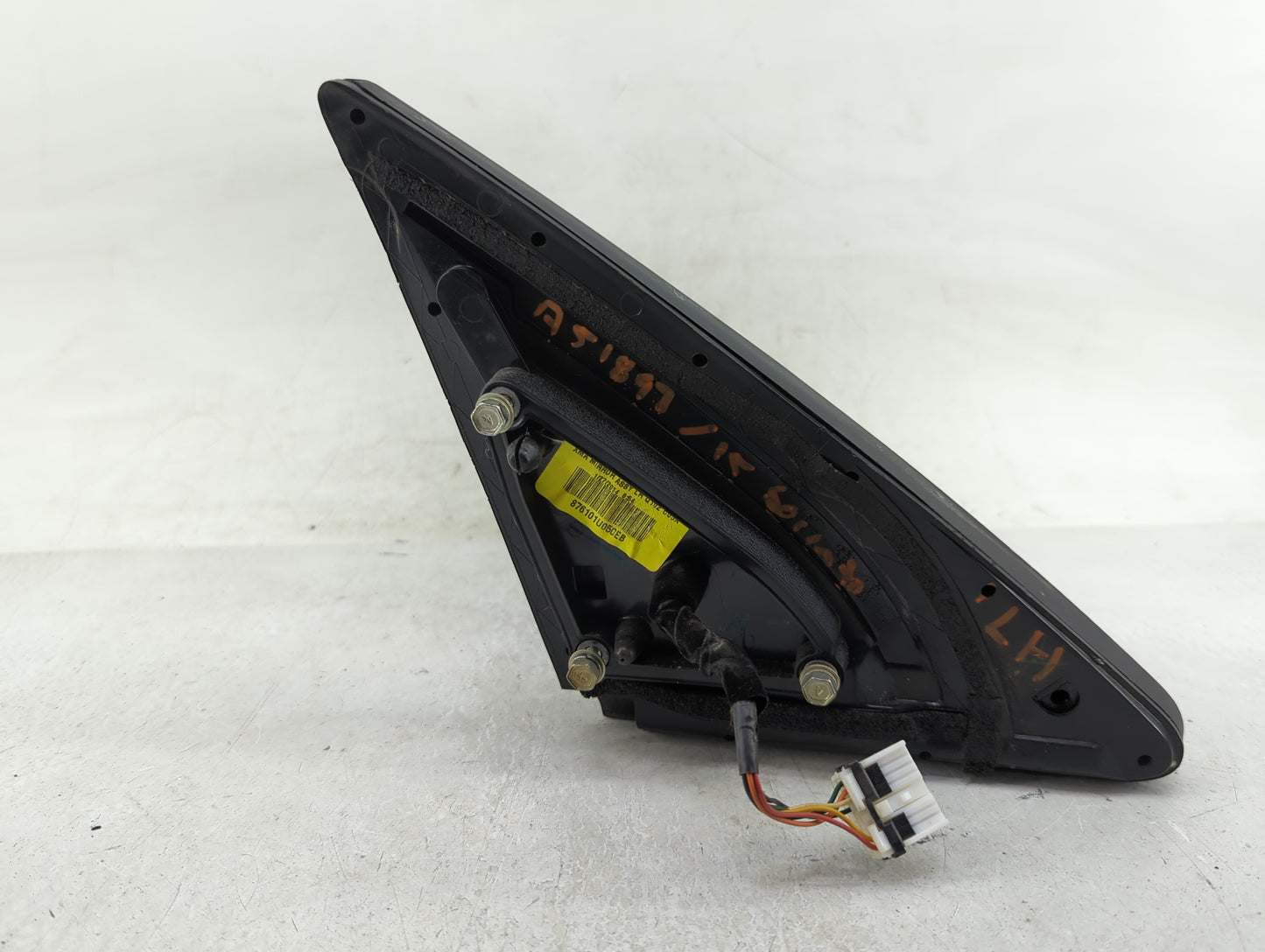 2011-2015 Kia Sorento Driver Side View Mirror - Left Door Mirror OEM Used - Oemusedautoparts1.com