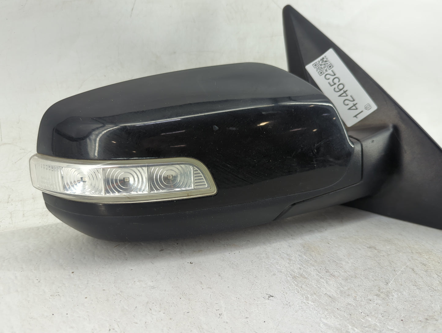 2011-2015 Kia Sorento Passenger Side View Mirror - Right Door Mirror OEM Used - Oemusedautoparts1.com