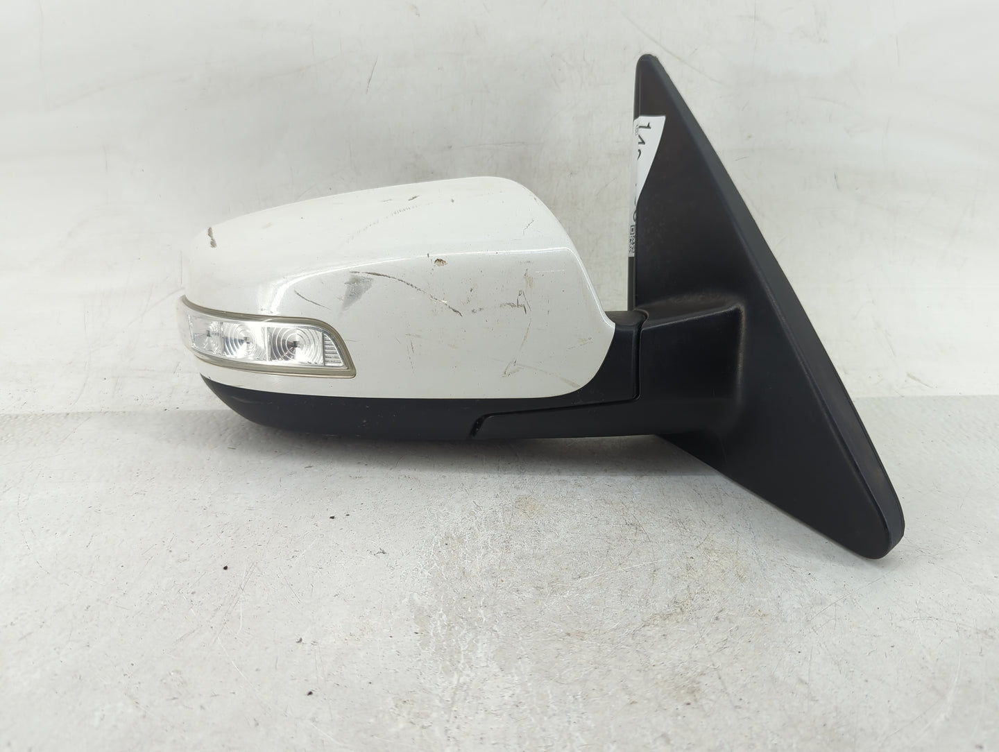 2011-2015 Kia Sorento Passenger Side View Mirror - Right Door Mirror OEM Used - Oemusedautoparts1.com