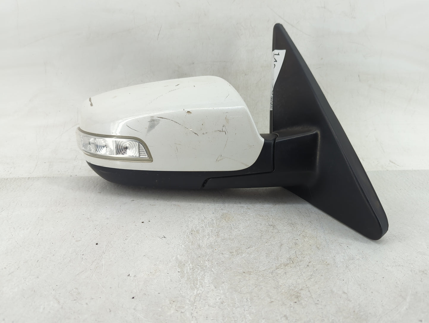 2011-2015 Kia Sorento Passenger Side View Mirror - Right Door Mirror OEM Used - Oemusedautoparts1.com