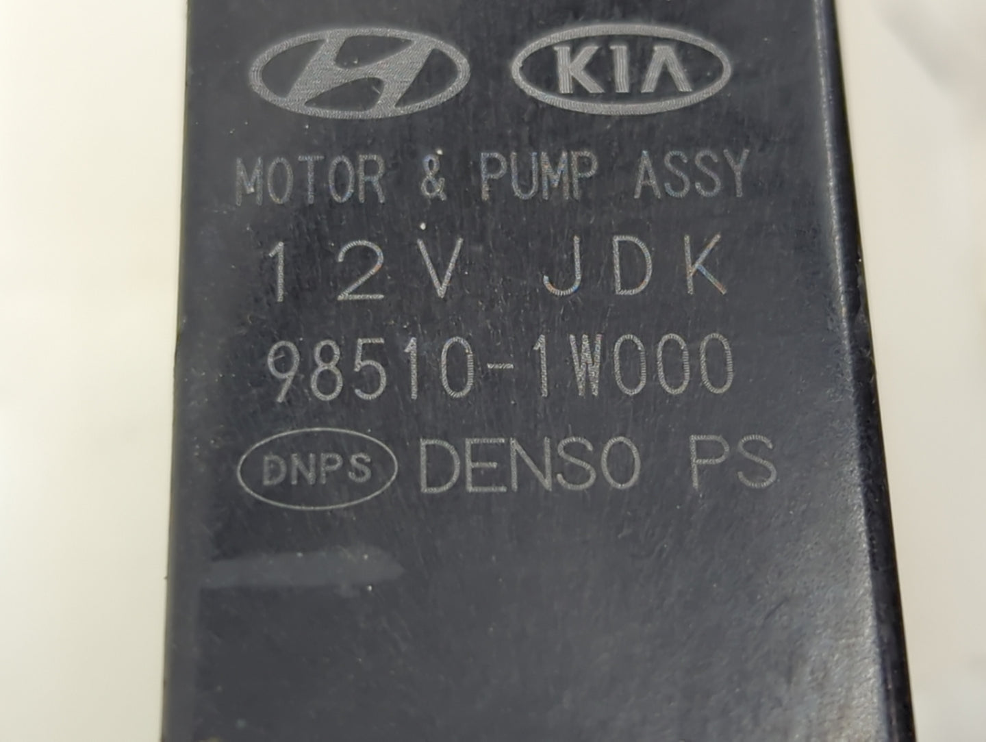 2014-2015 Kia Sorento Windshield Washer Fluid Reservoir Bottle Oem - Oemusedautoparts1.com
