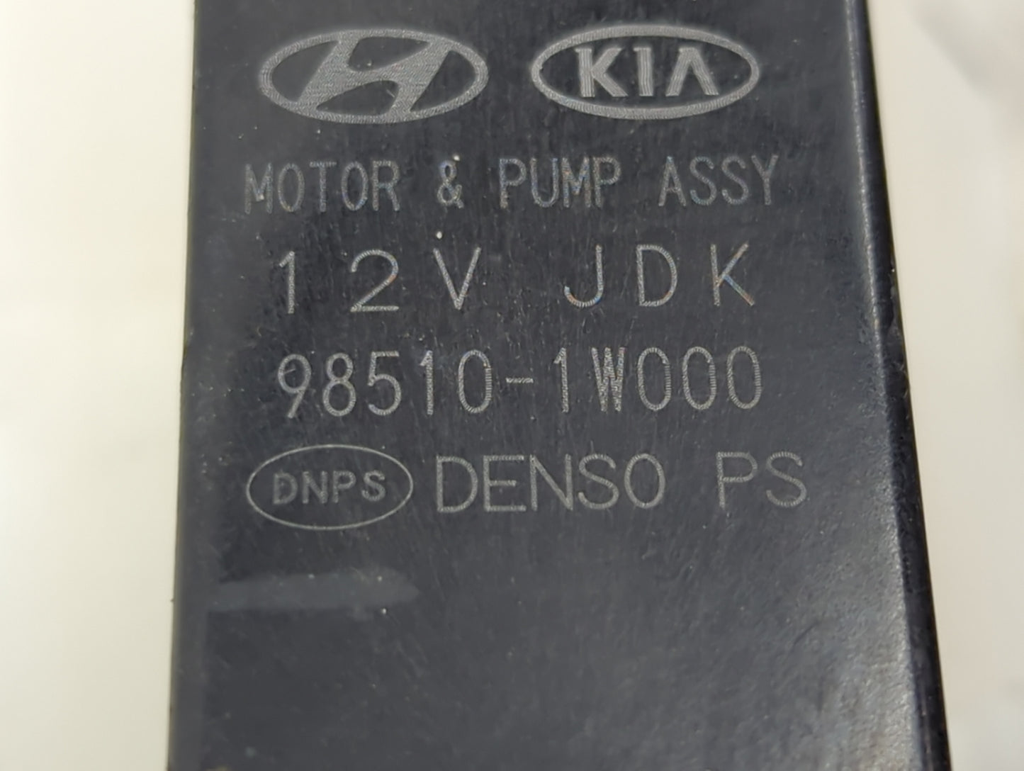 2014-2015 Kia Sorento Windshield Washer Fluid Reservoir Bottle Oem - Oemusedautoparts1.com