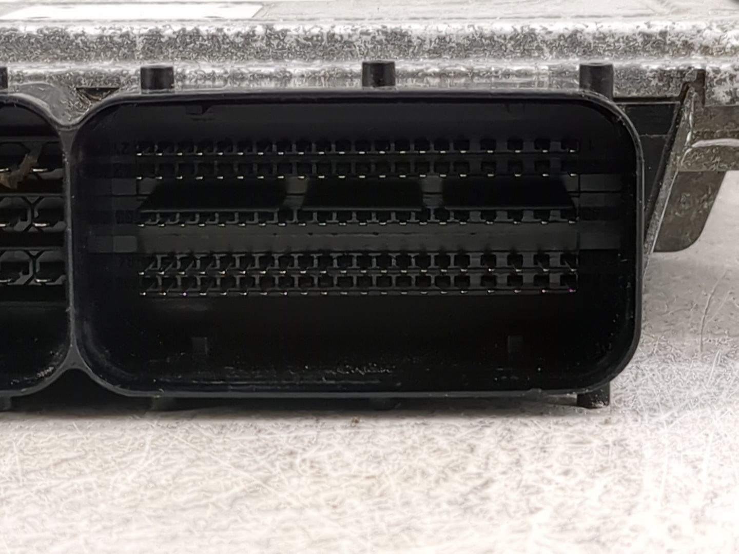 2014-2015 Kia Sorento PCM Engine Control Computer ECU ECM PCU OEM P/N:39113-2GBK2 39103-2GBK2 Fits Fits 2014 2015 OEM Used A