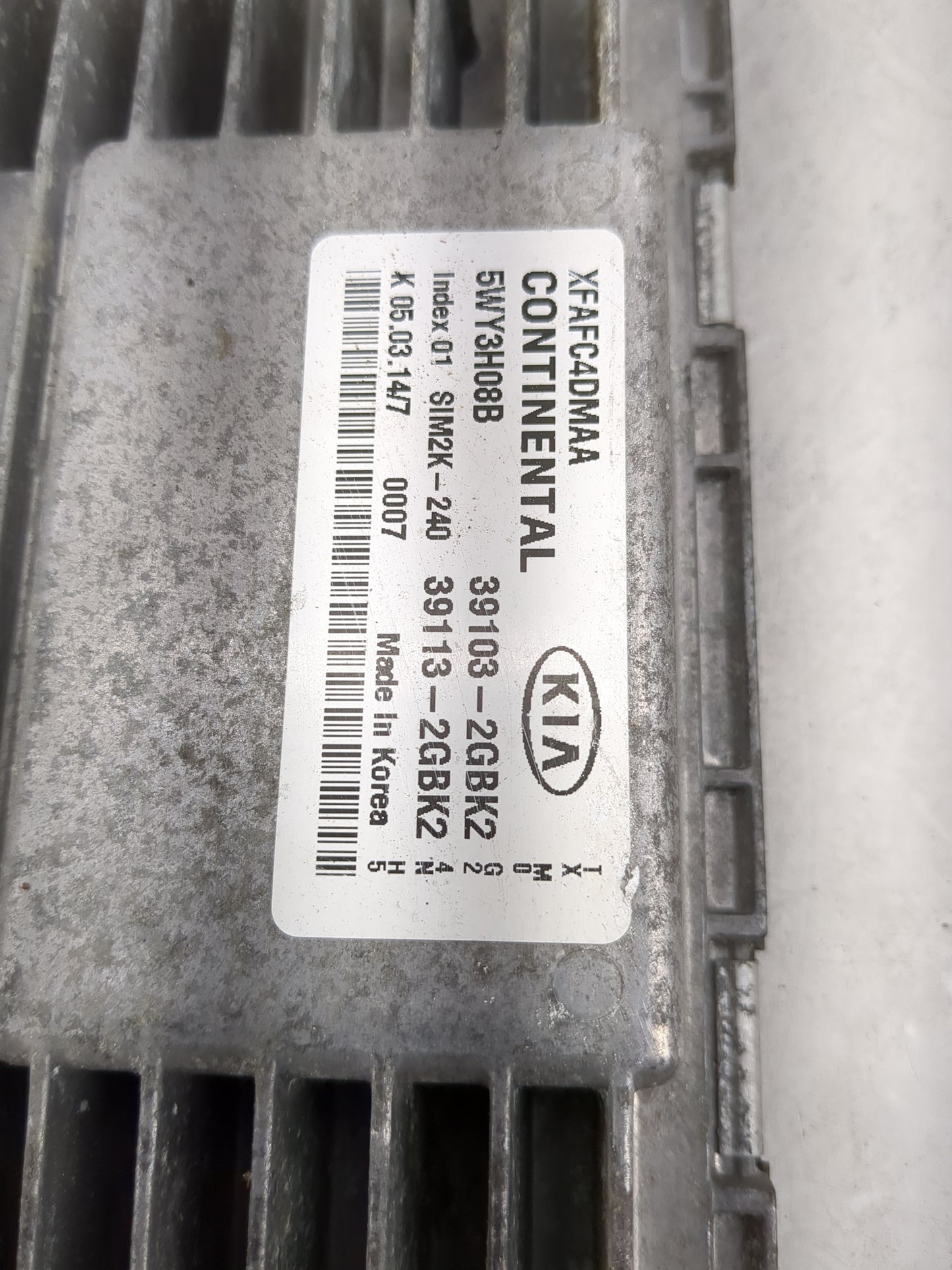 2014-2015 Kia Sorento PCM Engine Control Computer ECU ECM PCU OEM P/N:39113-2GBK2 39103-2GBK2 Fits Fits 2014 2015 OEM Used A